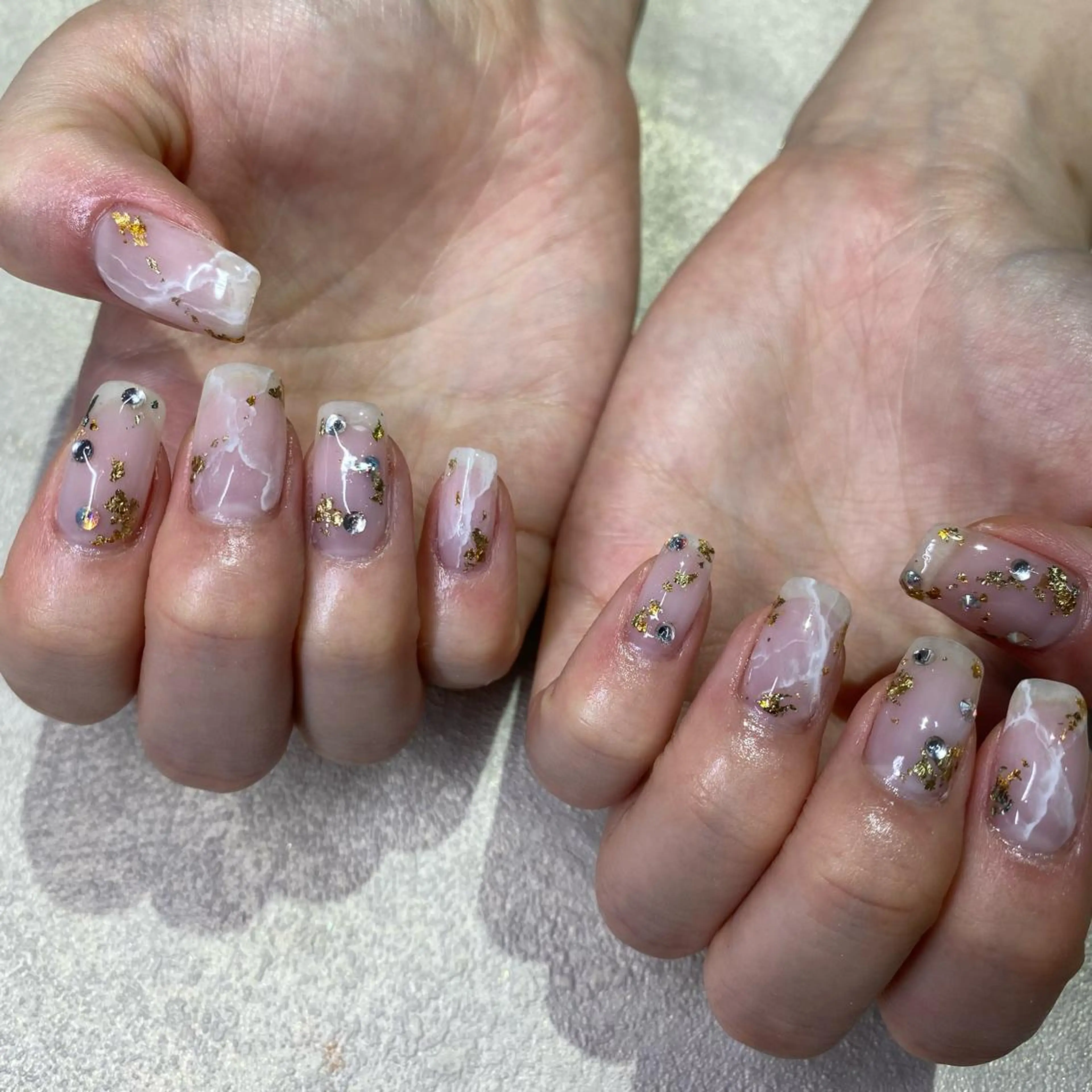 ネイル ハンドネイル Amber21.所属・Nagahama Akariのネイルデザイン