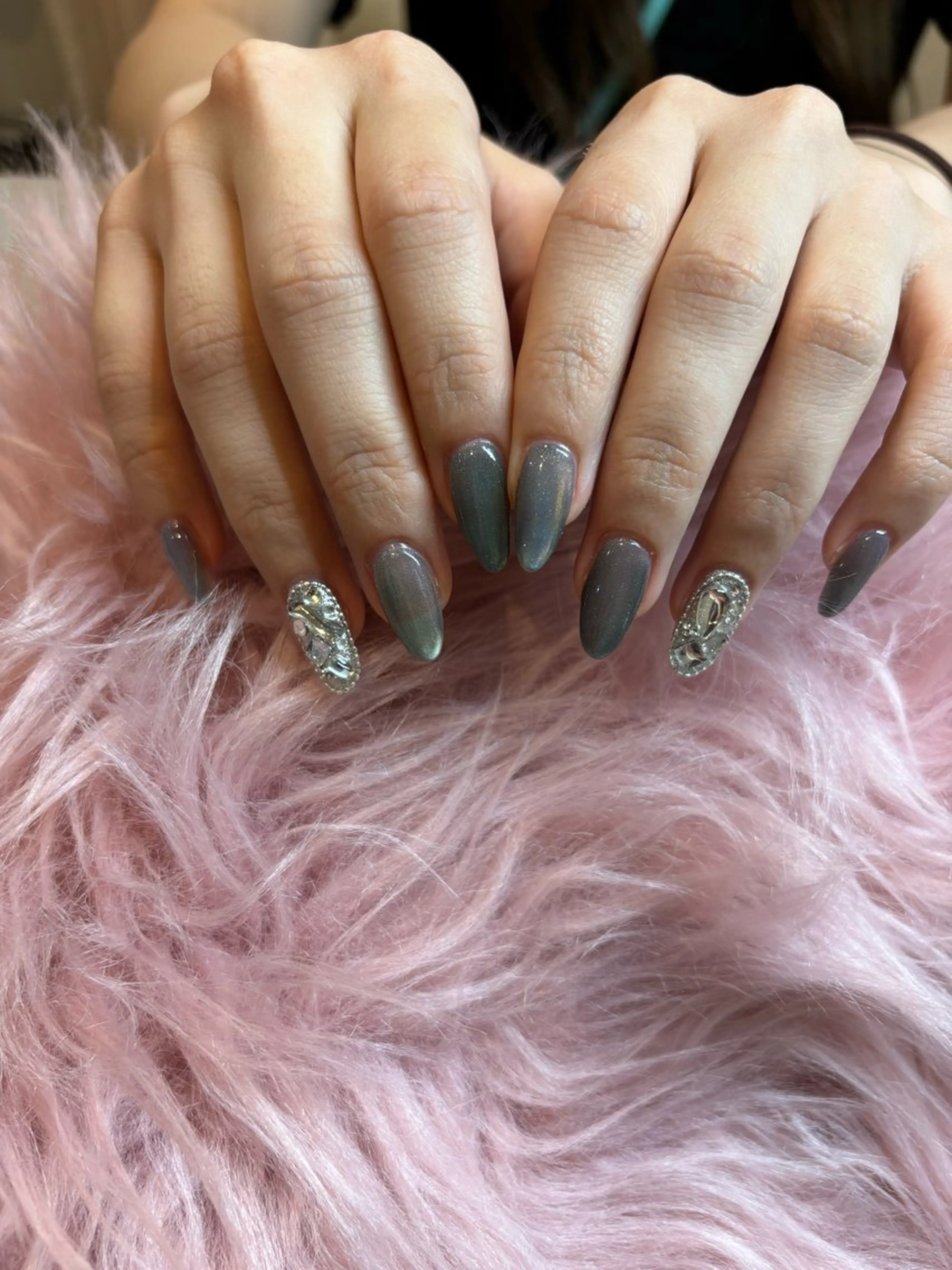 ネイル ハンドネイル HI NAのマツエク・マツパデザイン