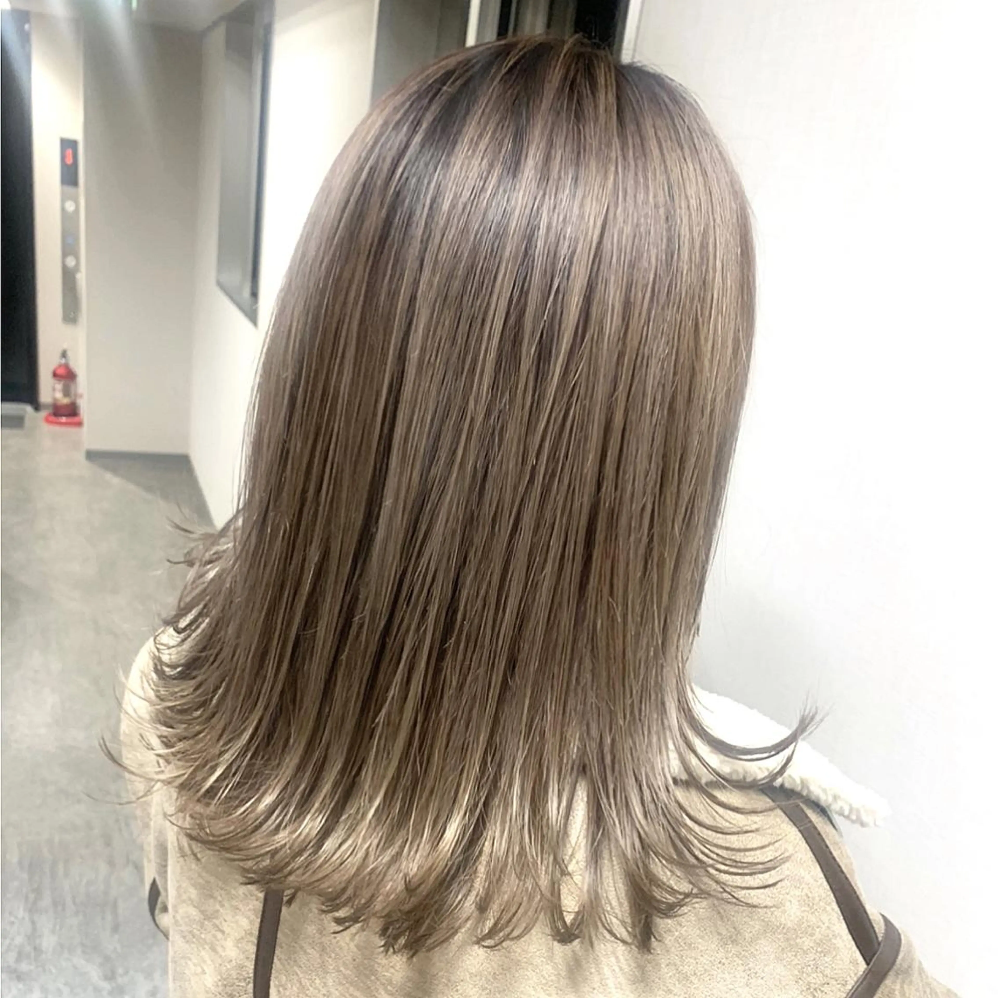 セミロング ハイライト トリートメント 松井那津子 /ハイライトブリーチのヘアスタイル