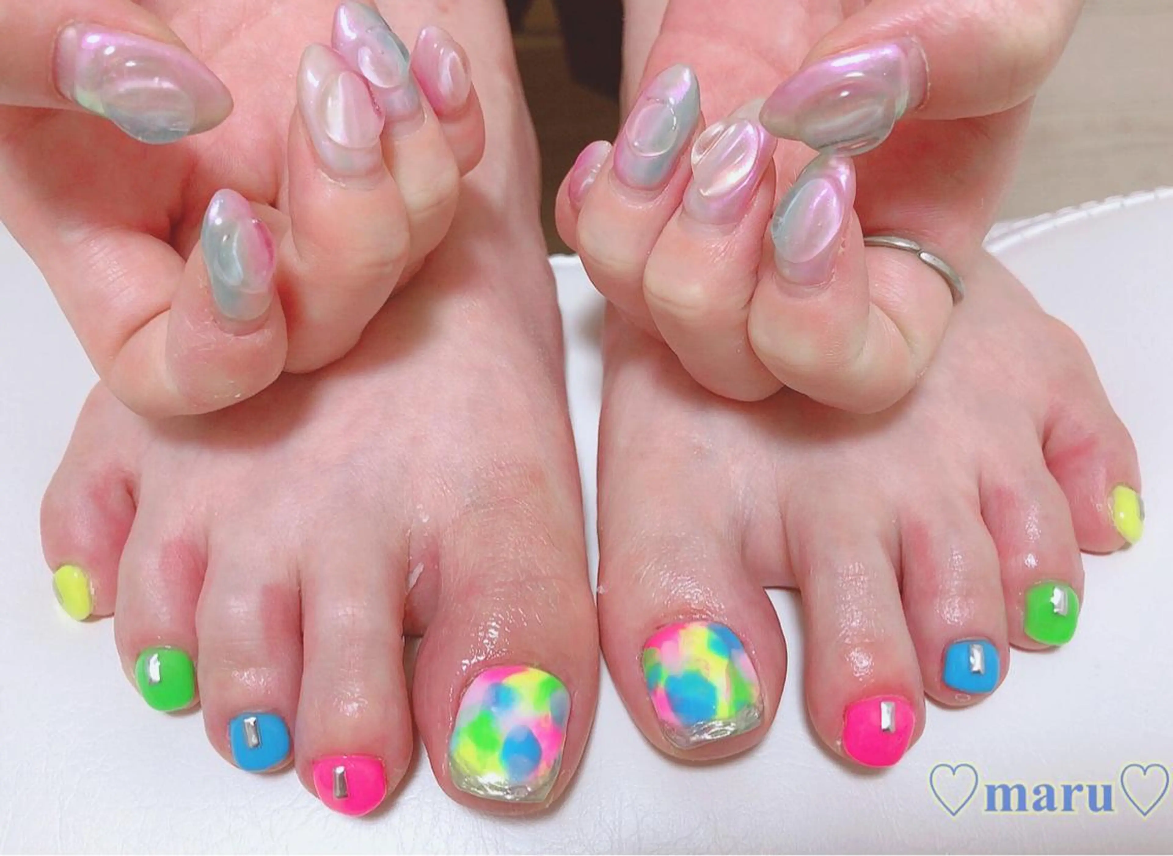 ネイル ハンドネイル フットネイル まるみ ♡のネイルデザイン