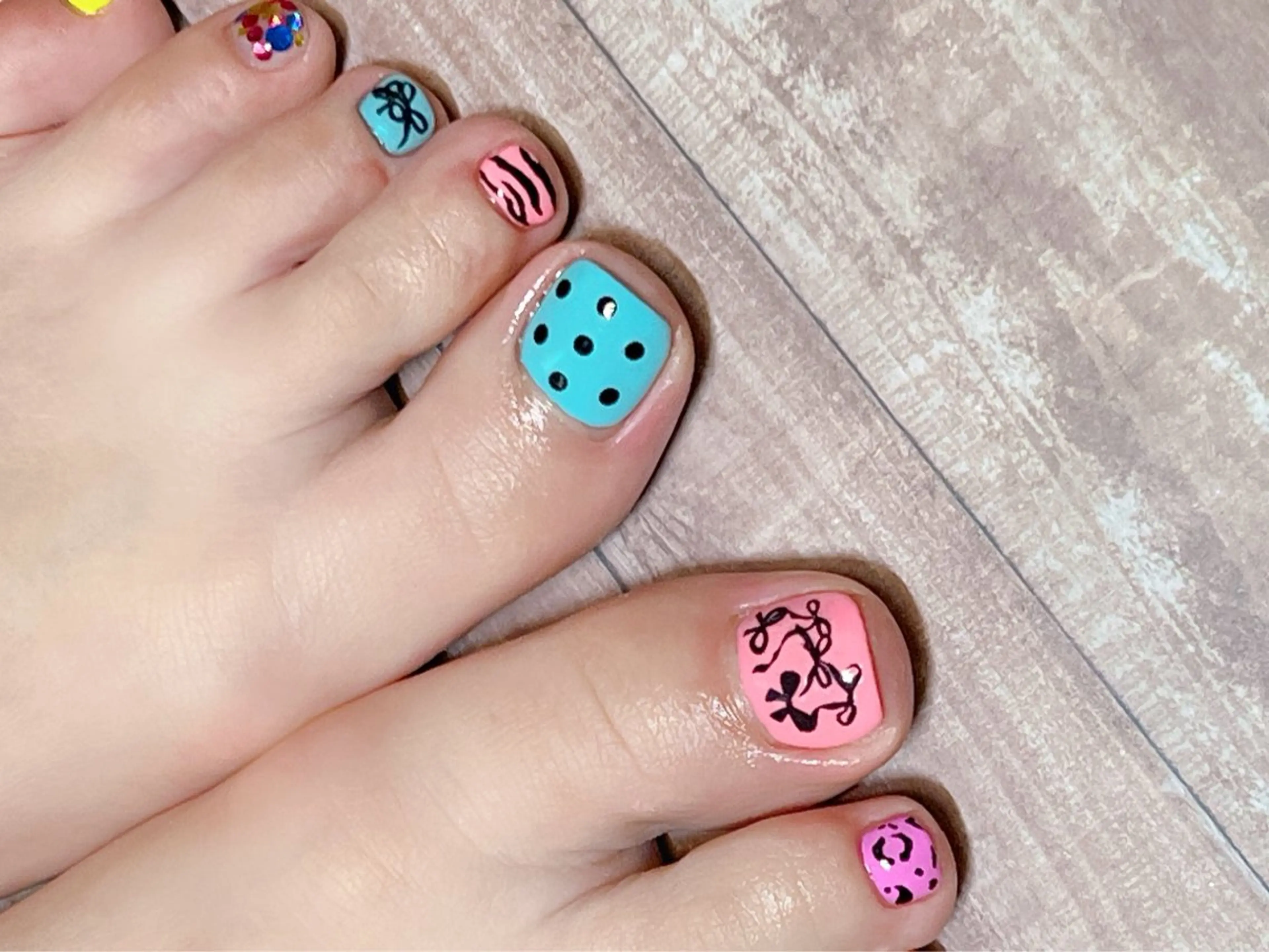 ネイル 個室ネイルサロンDolly  Girl〜ドーリーガール〜所属・DollyGirl KYOKOのネイルデザイン