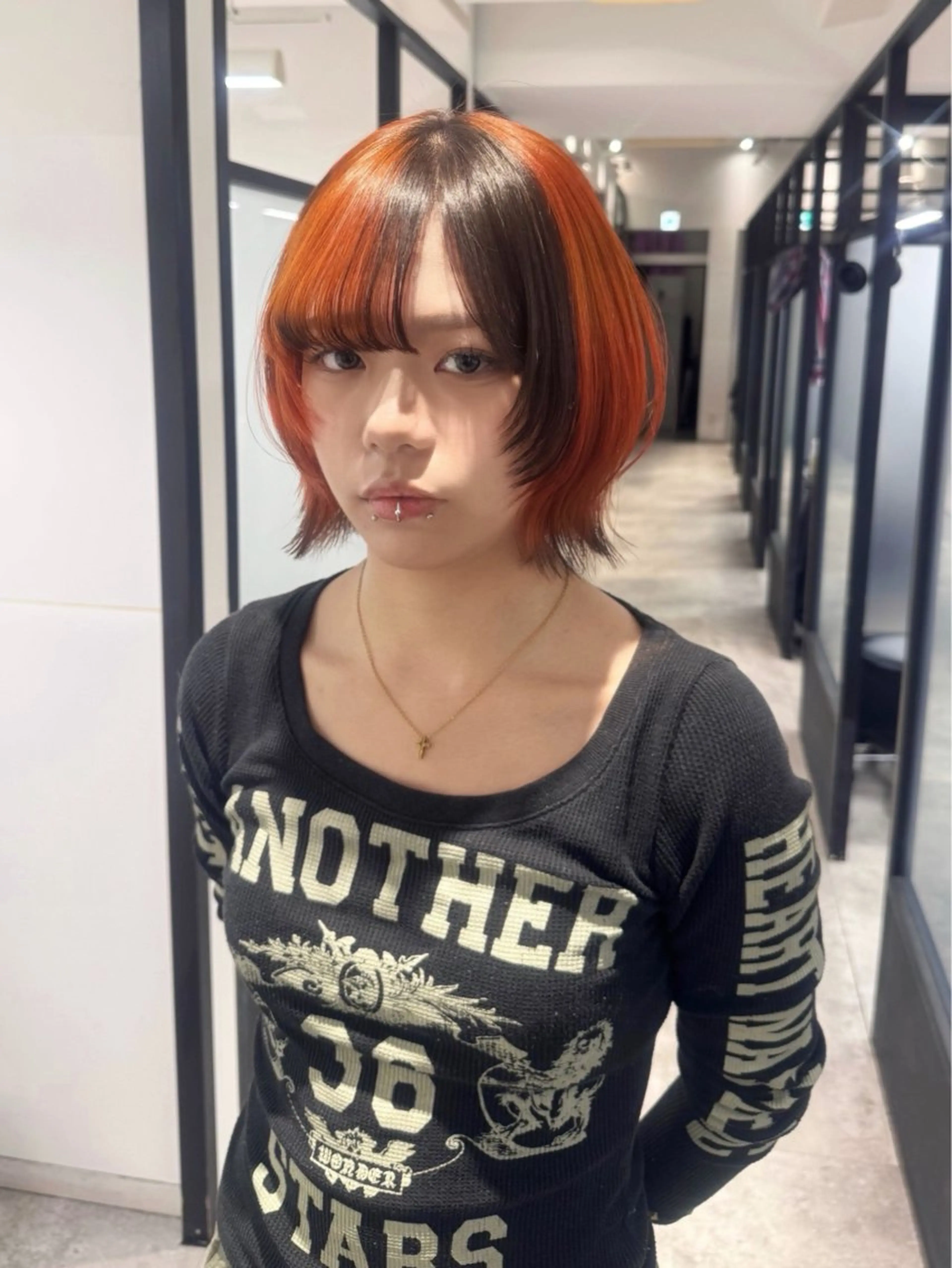 ショート カラー カット ヘアカラー トリートメント SALOWIN 原宿 IL Salice所属・MIMI🌻໋᳝݊ 個性派カラー⑅ ⸝꙳のヘアスタイル