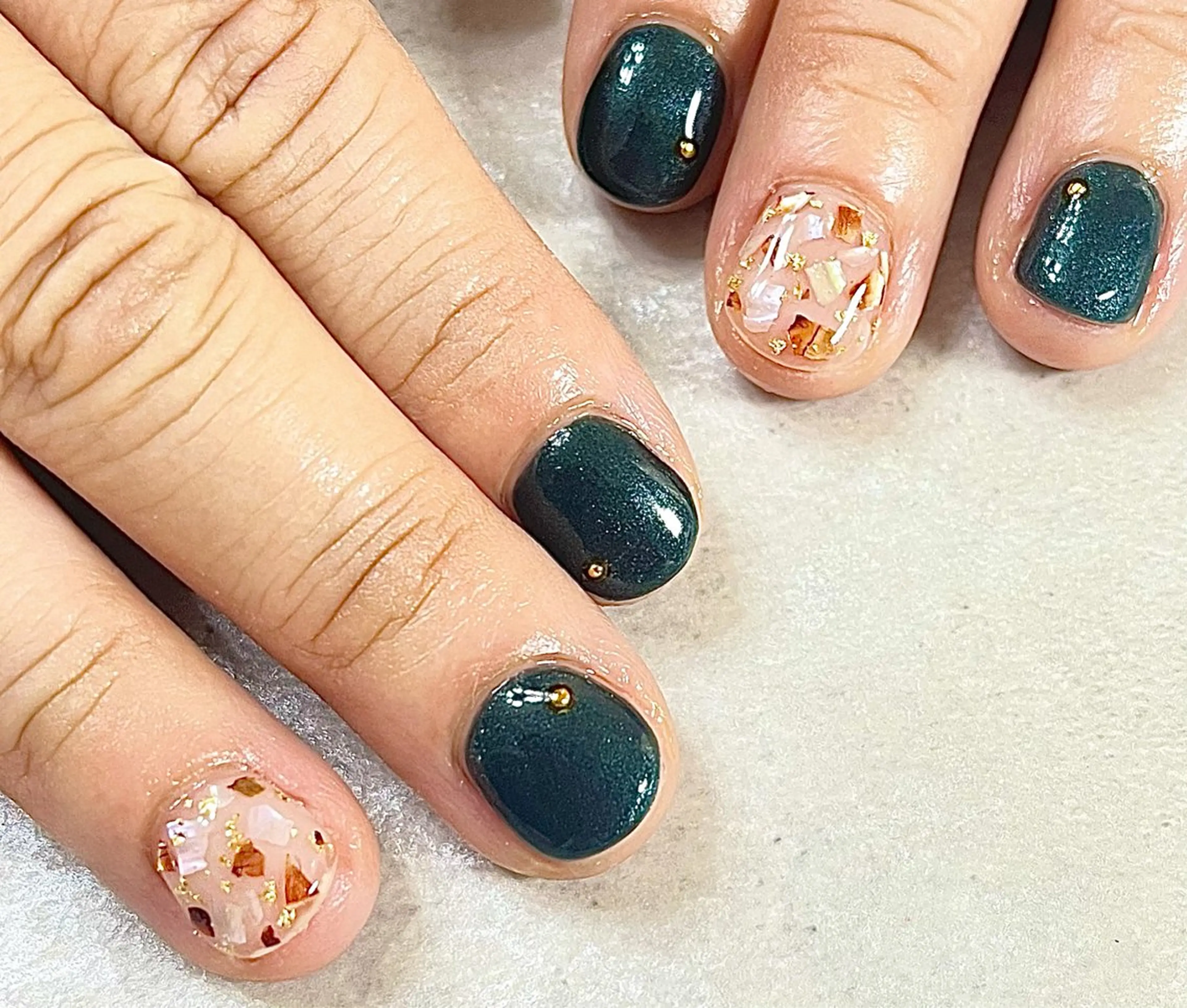 ネイル アートネイル ニュアンスネイル シンプルネイル ハンドネイル nailsalonMIR所属・ネイルサロン ミールのネイルデザイン