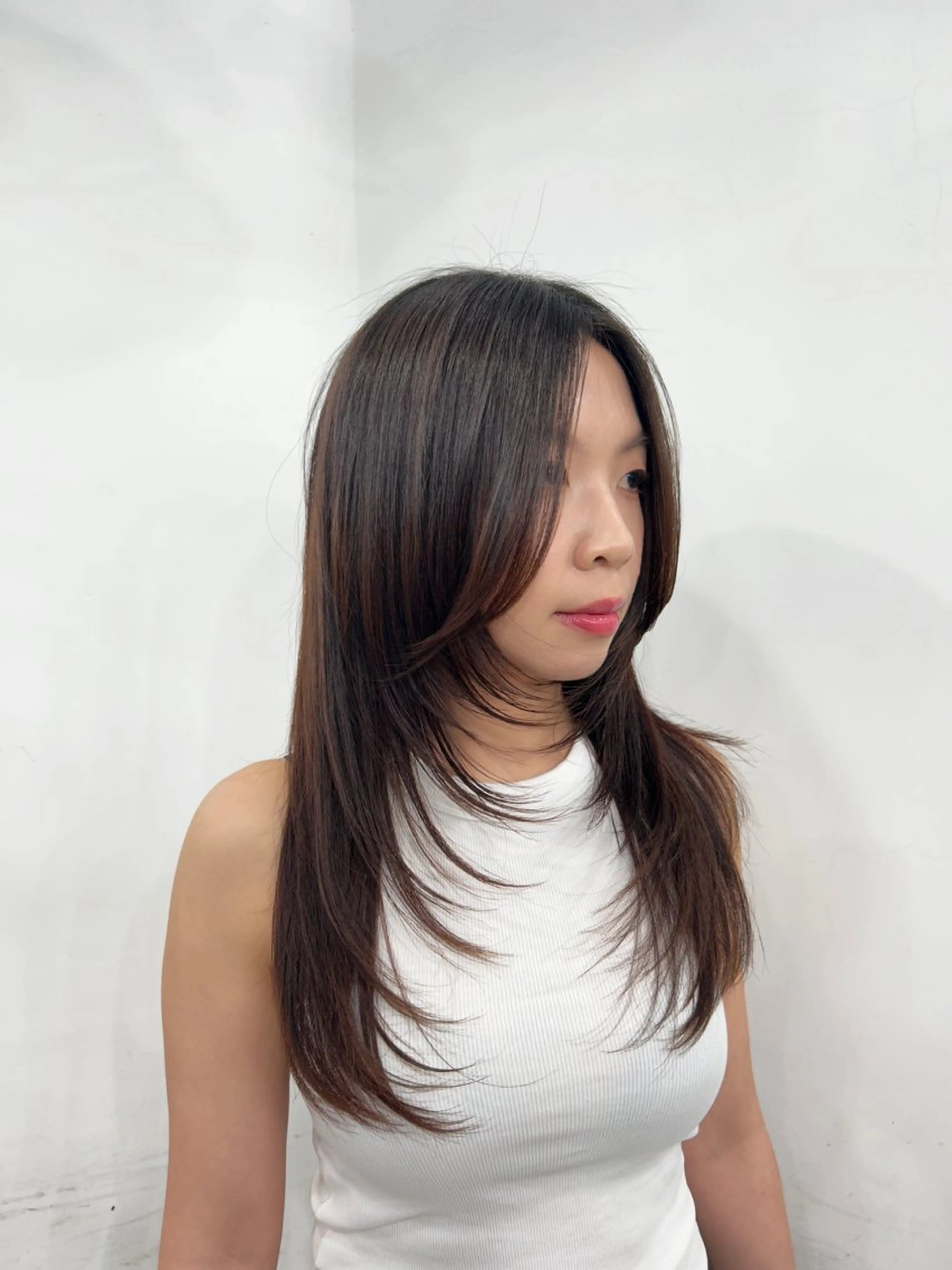 ロング レイヤーカット Morimoto Laryaのヘアスタイル