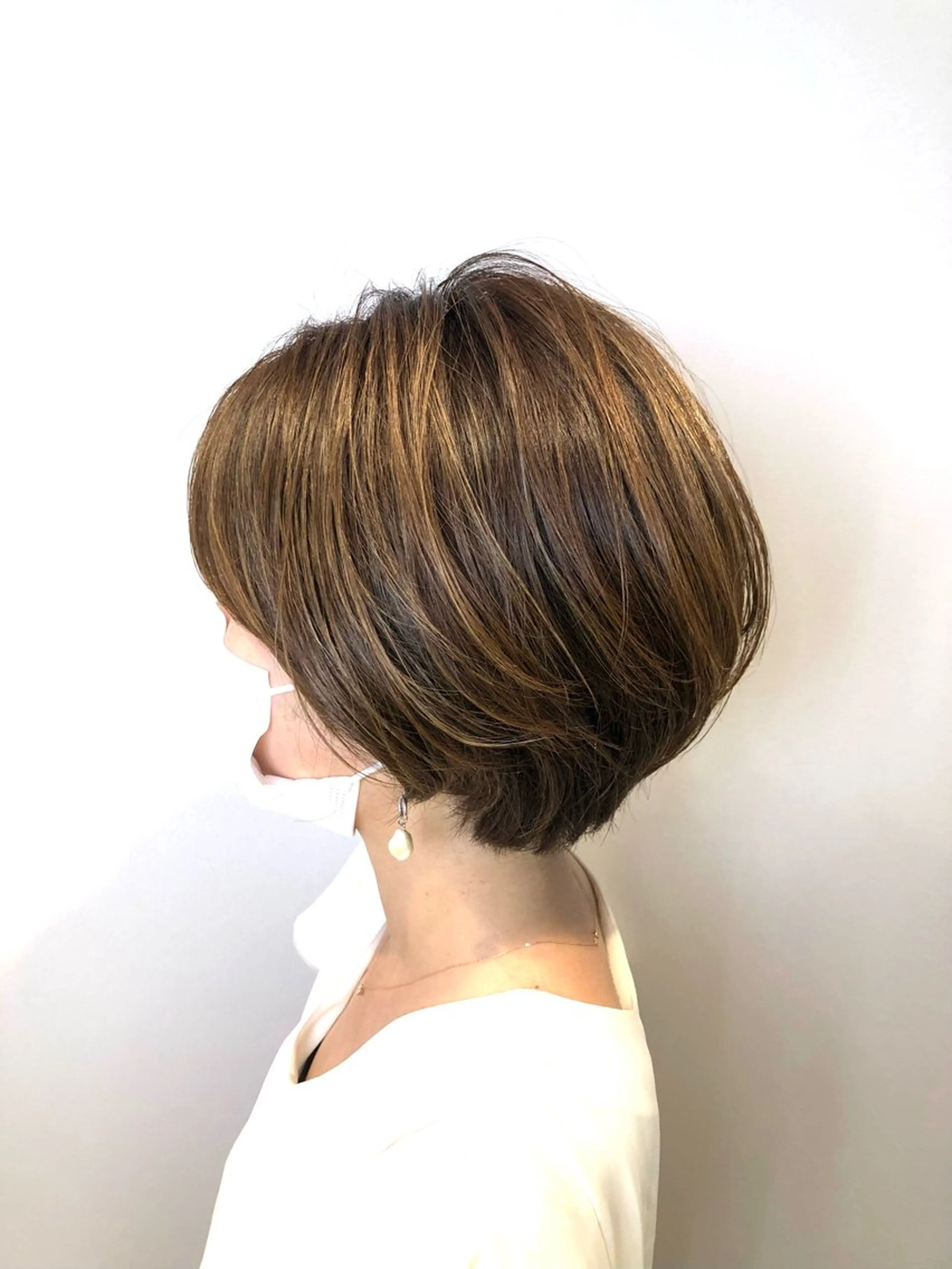 ショート カット ヘアカラー .zip by note所属・西田 愛華のヘアスタイル