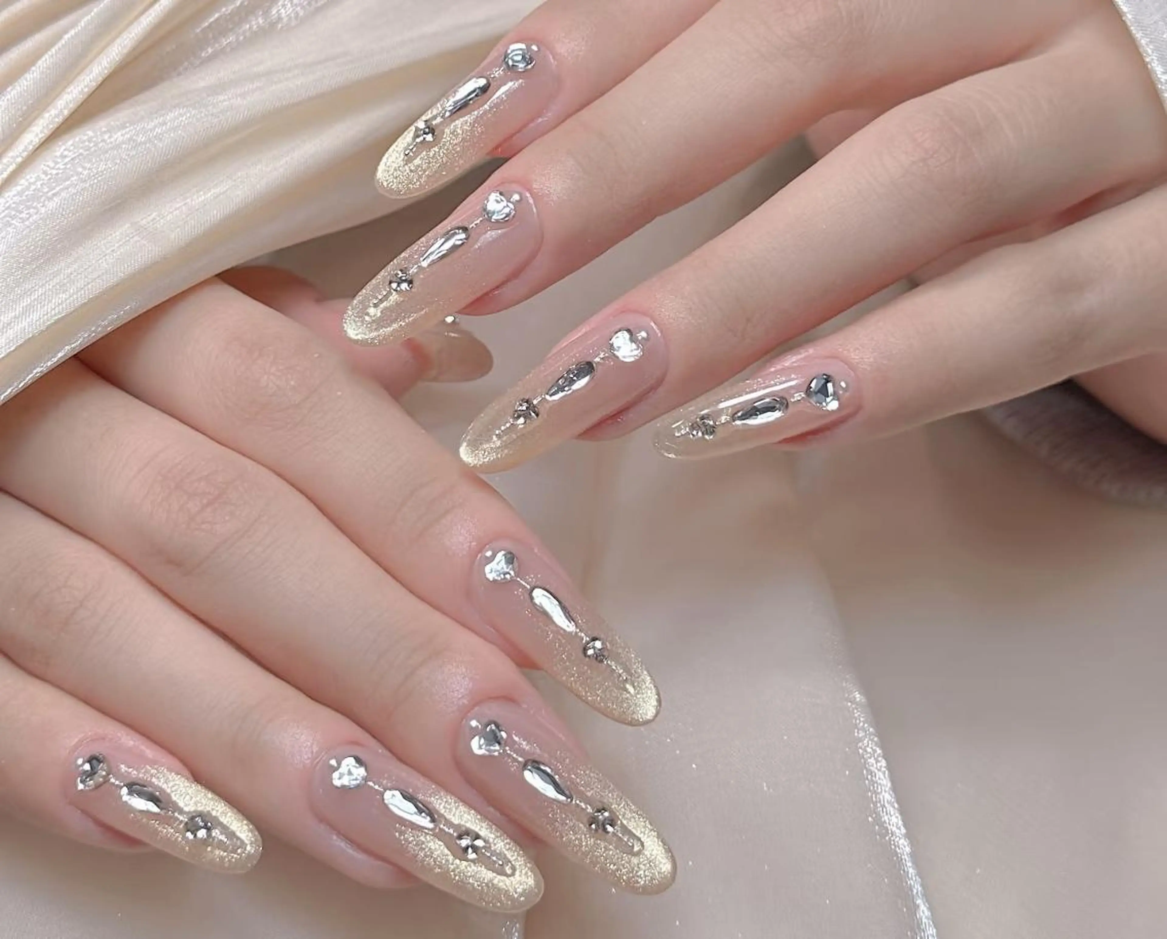 ネイル ハンドネイル ハンドケア Mio AmorBeautyのネイルデザイン