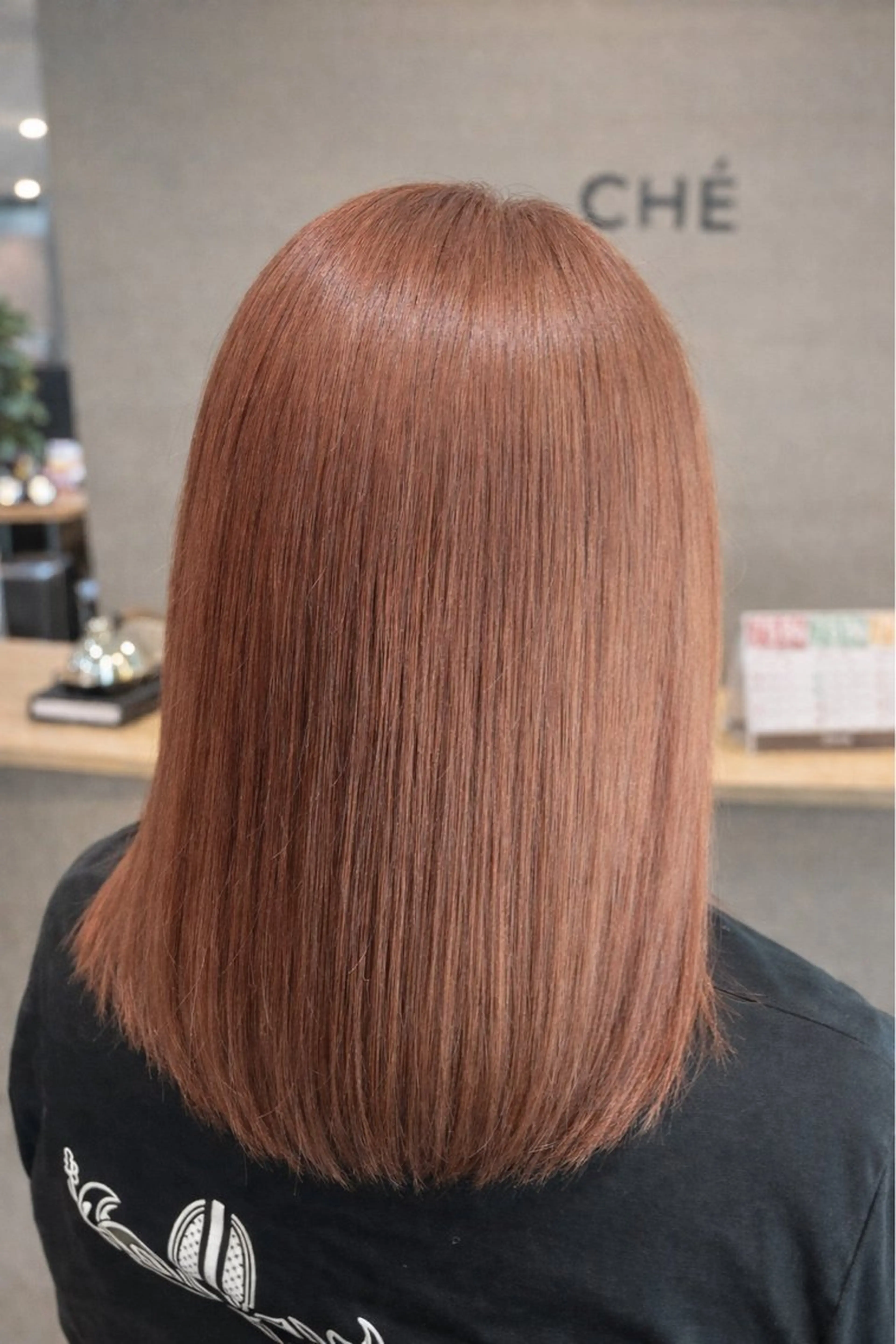 ミディアム カット ヘアカラー 穐山 翔也のヘアスタイル