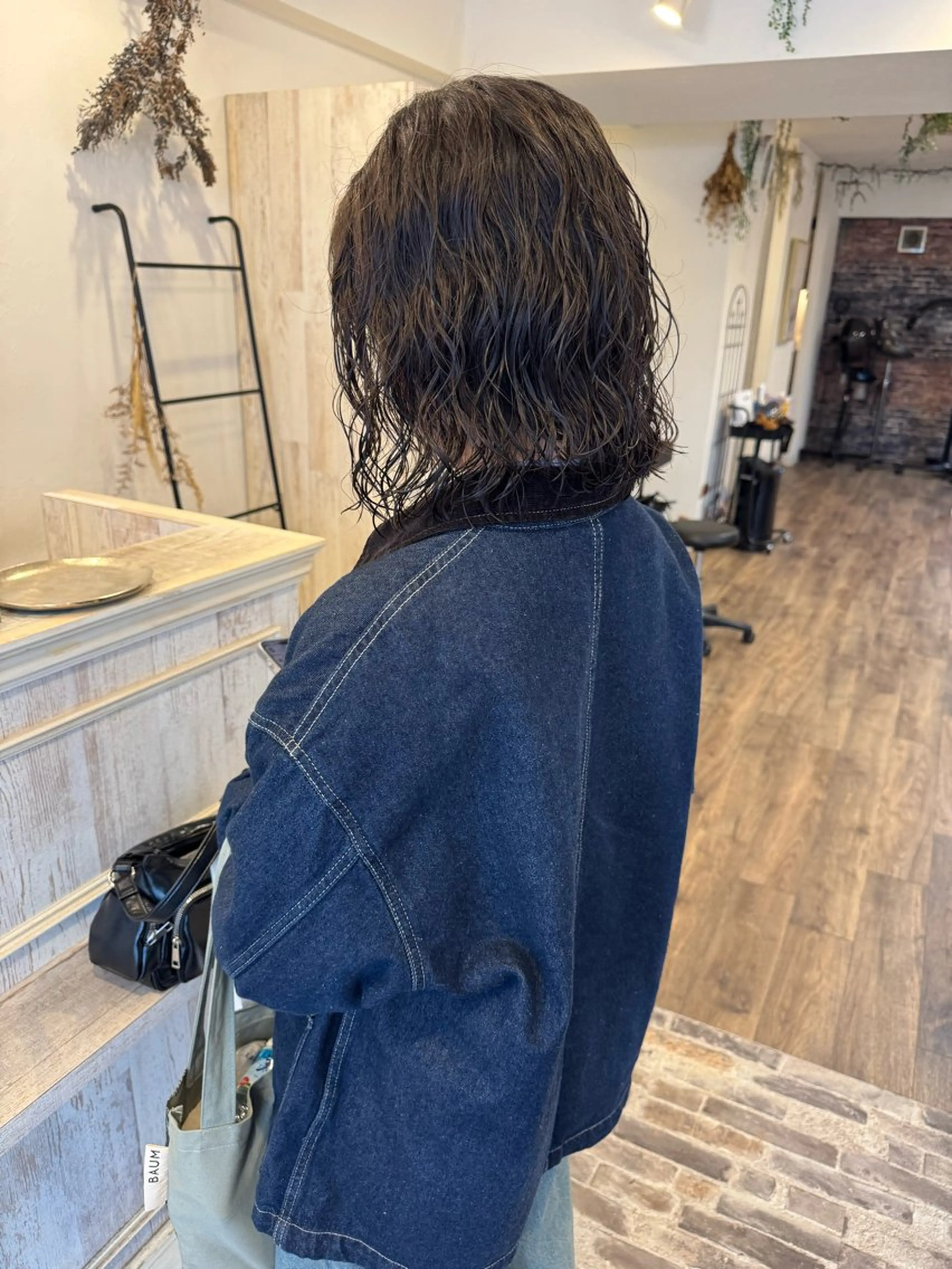 ミディアム カラー パーマ ミディアムパーマ 黒髪 カット ヘアカラー パーマ m ā l o.🌷 サカモトマイコのヘアスタイル