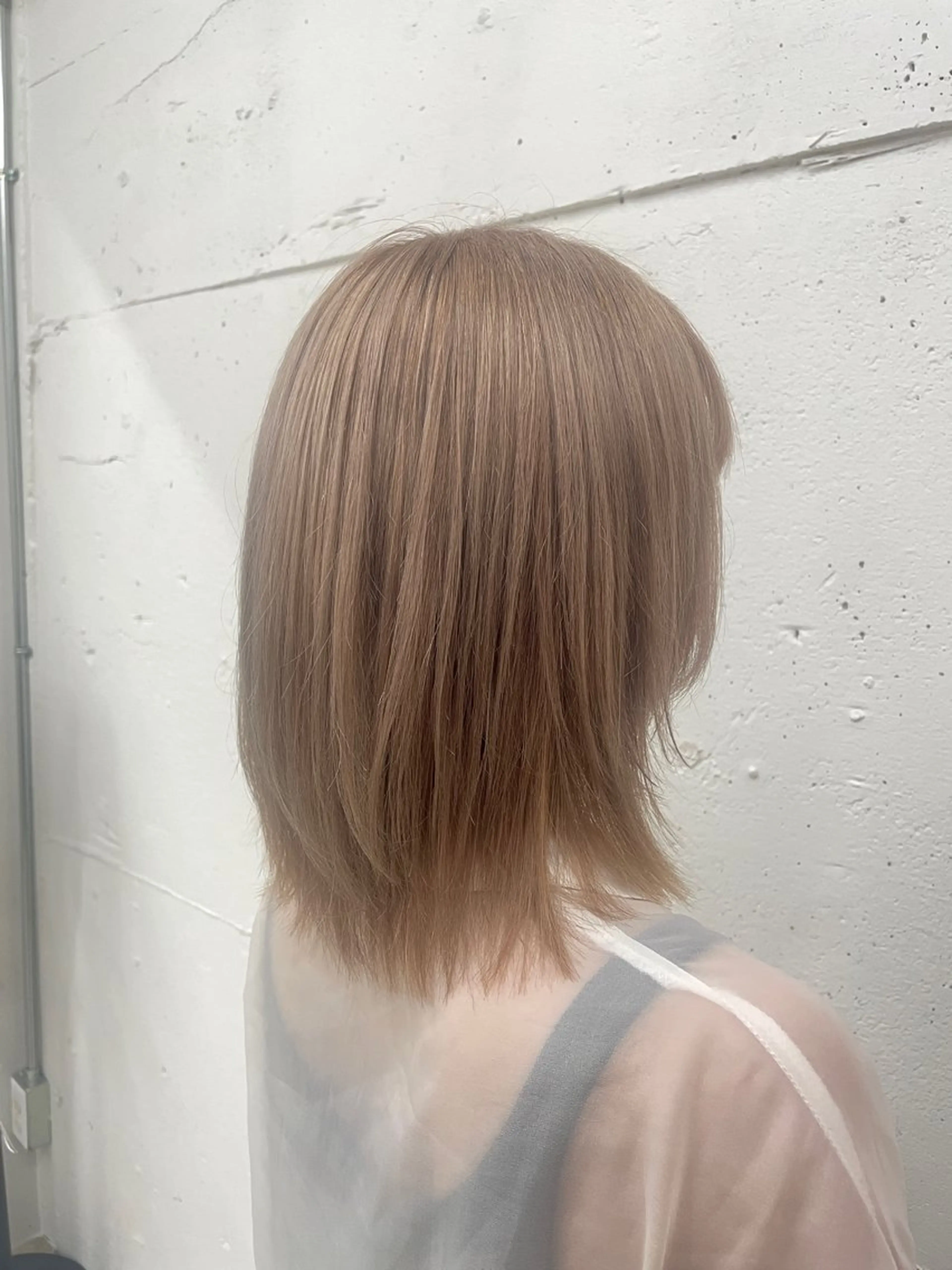 ミディアム カラー ベージュカラー ミルクティーベージュ suzu 🤍 【 grace 】のヘアスタイル