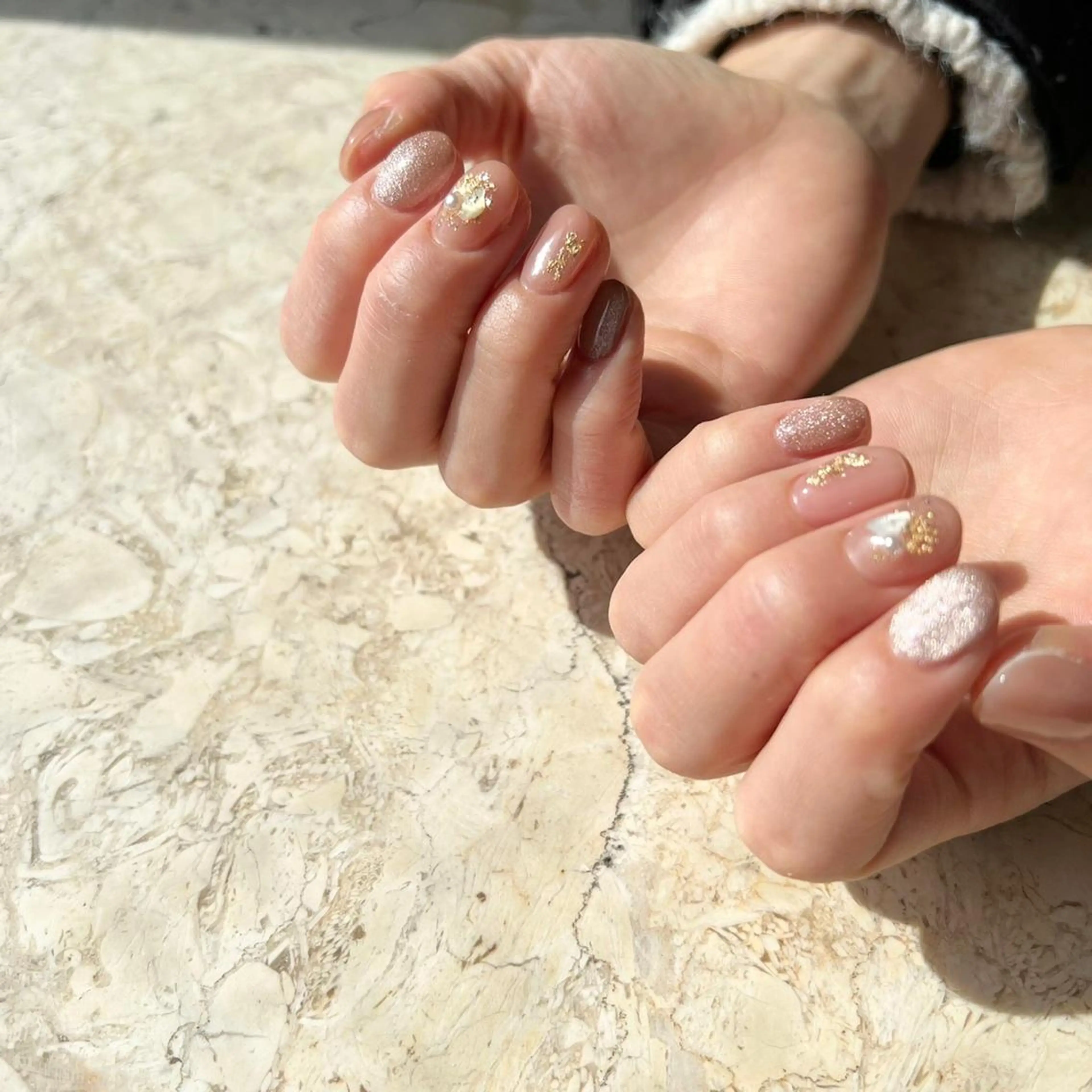 ネイル アートネイル フラワーネイル ジェルネイル 韓国ネイル ラメ(グリッター) ハンドネイル フットネイル nail salon mieux(ミュー)のネイルデザイン