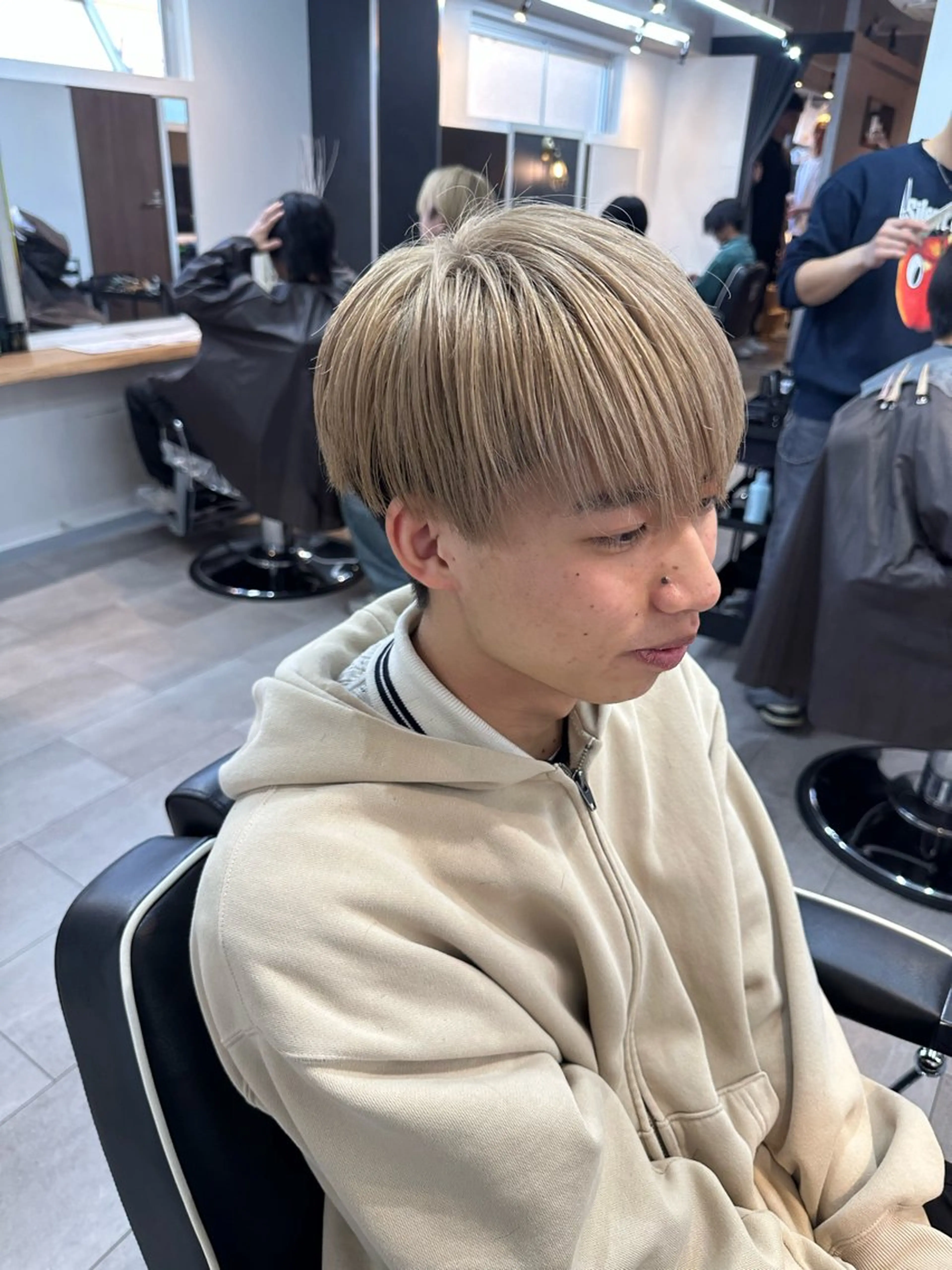 ブリーチカラー✨️残り10人！の写真