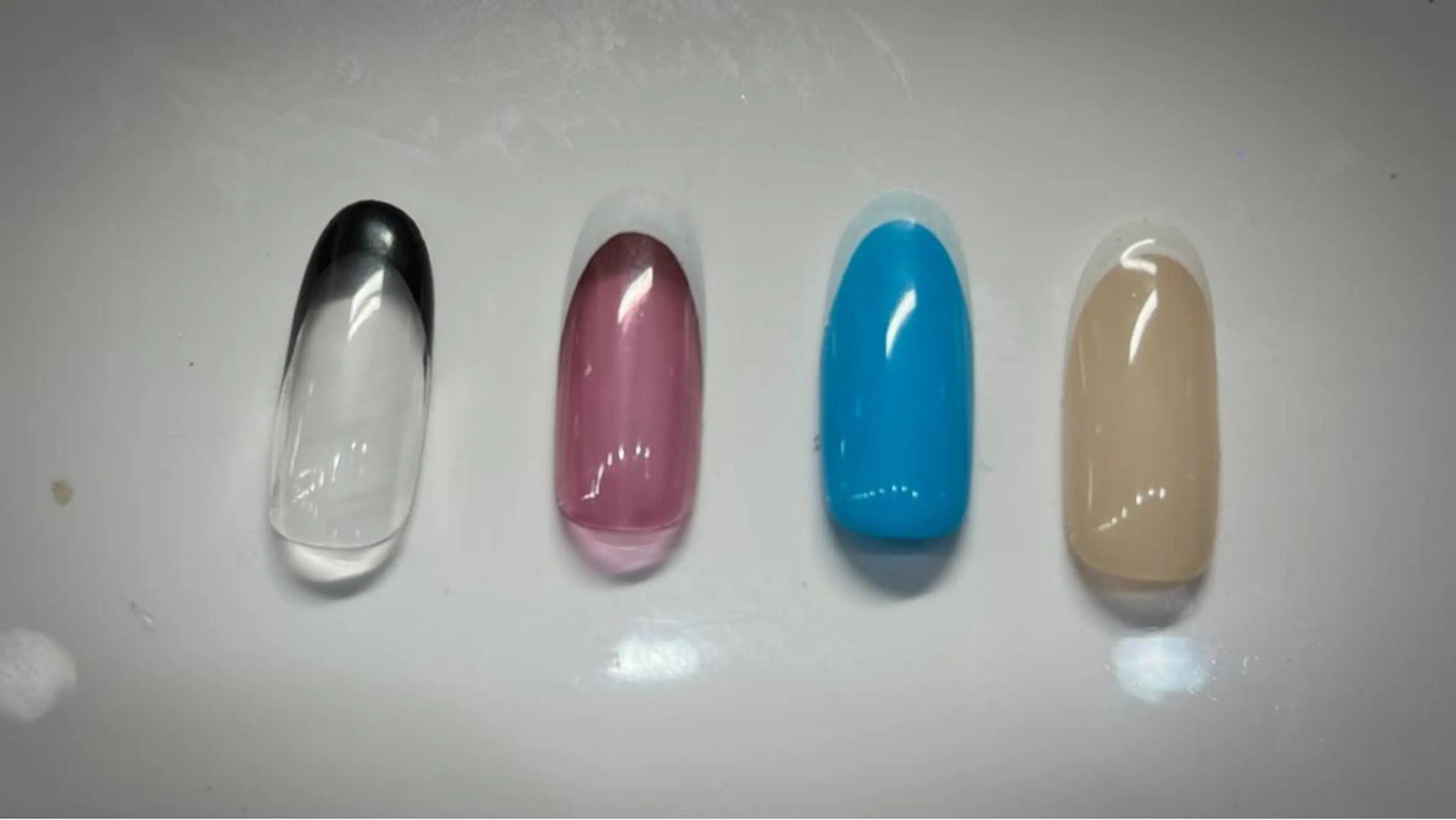 ネイル フレンチネイル AngelCoco Tabataのネイルデザイン