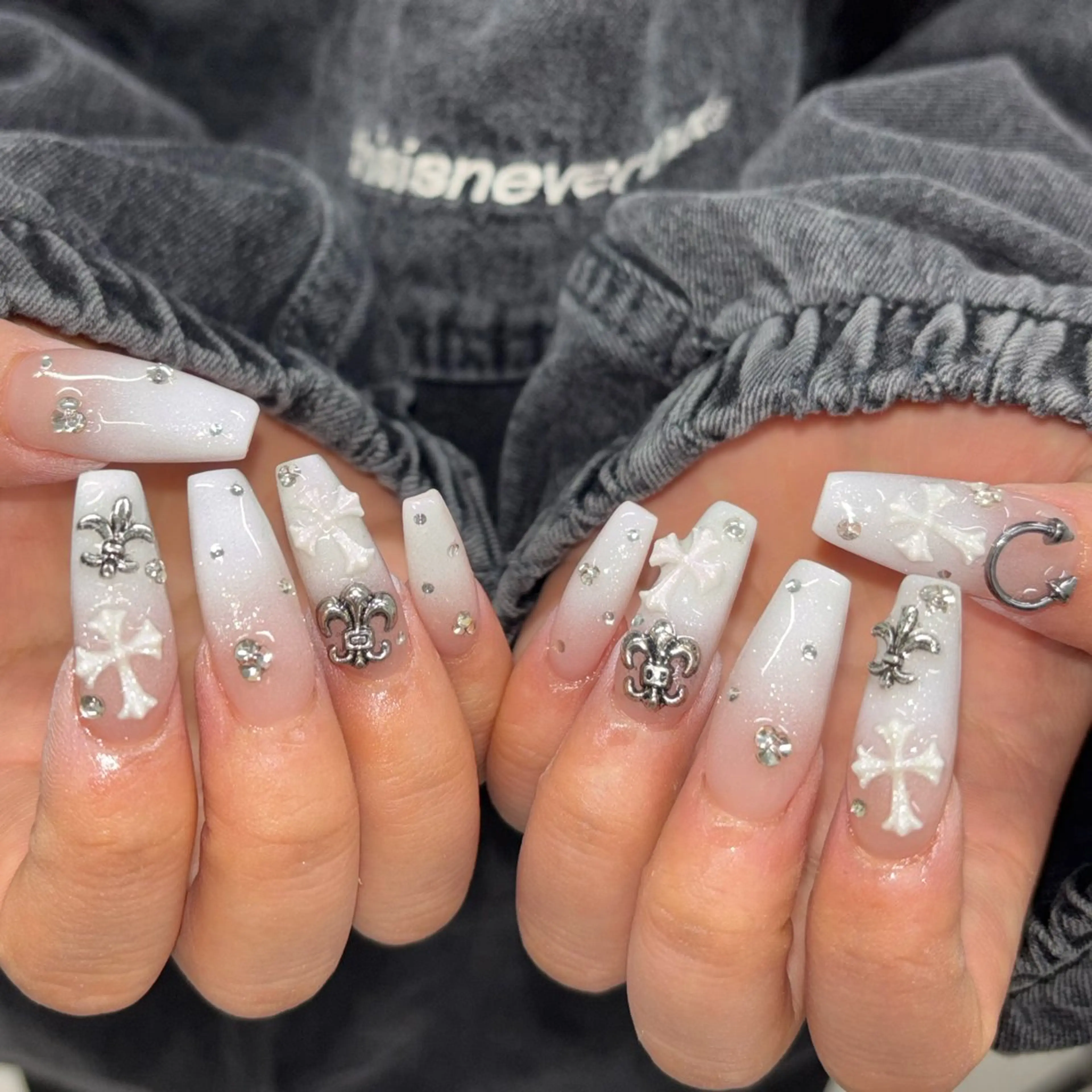 ネイル ハンドネイル schon所属・schon yuinaのネイルデザイン