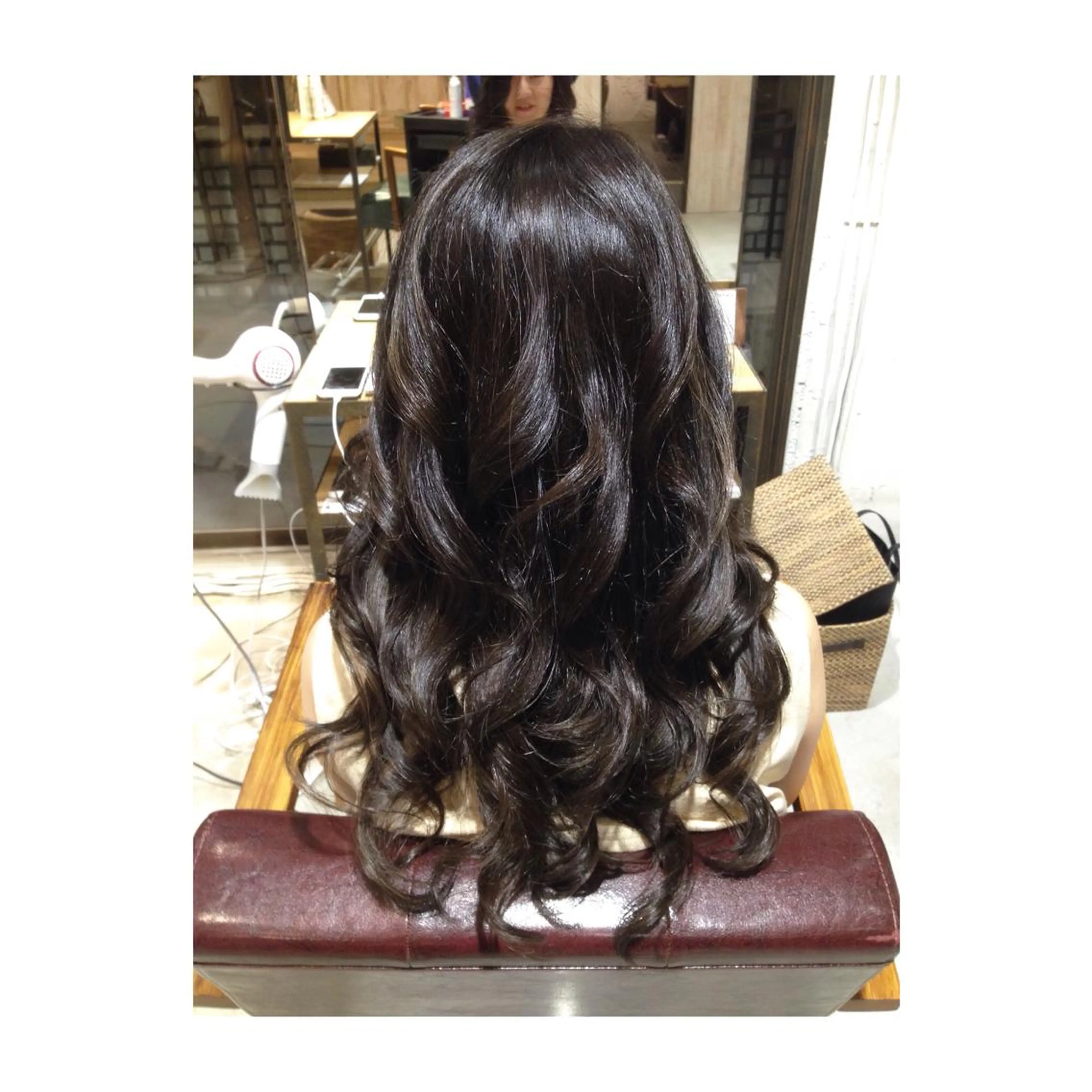 ミディアム セミロング ロング カラー パーマ アオガミ （前髪顔周りカット）のヘアスタイル