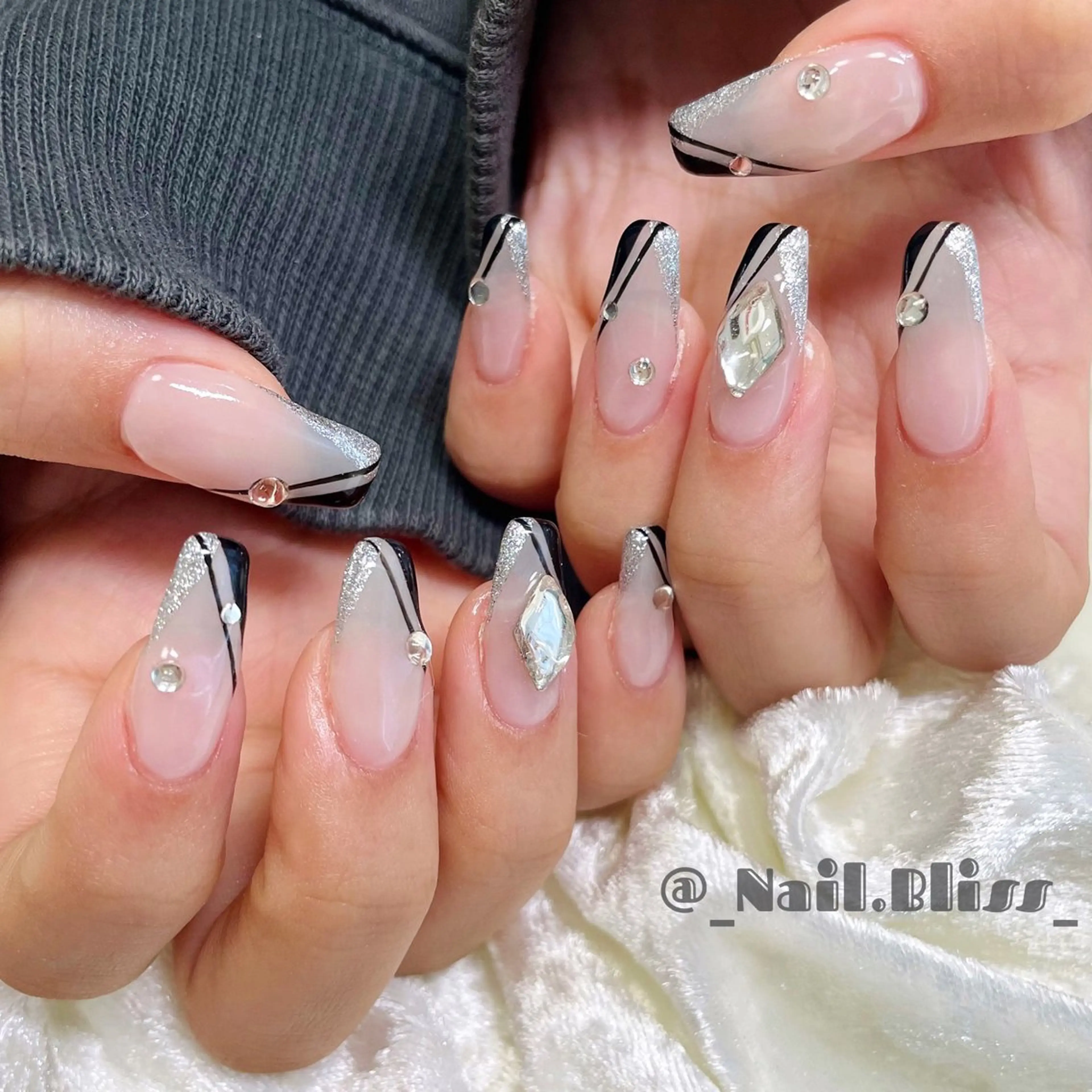 ネイル フレンチネイル ハンドネイル NAIL BLISSのネイルデザイン