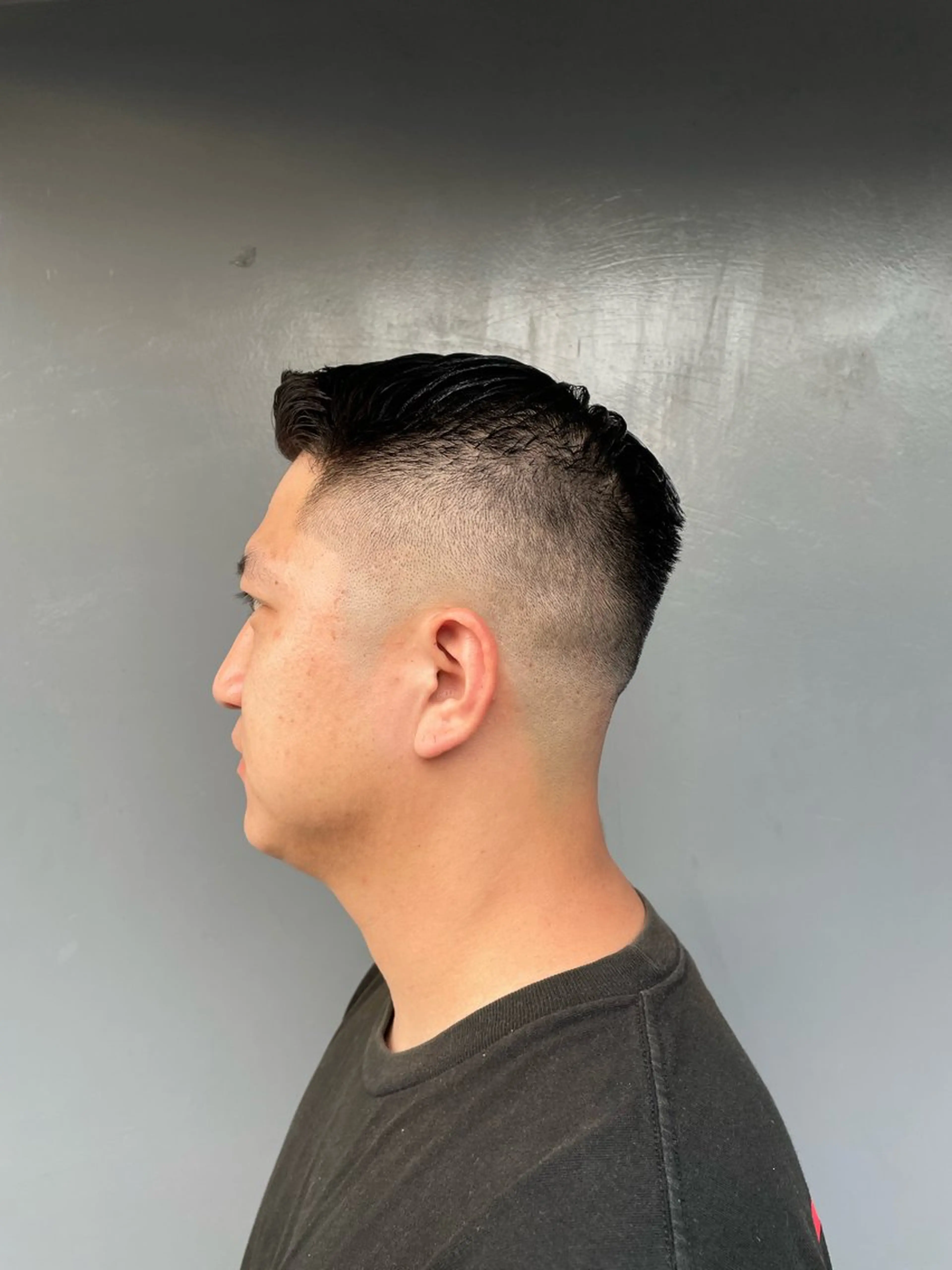 ショート メンズ フェードカット FADE&LINE登戸店所属・🔥メンズ専門 美容師🔥 柳澤陵心のヘアスタイル