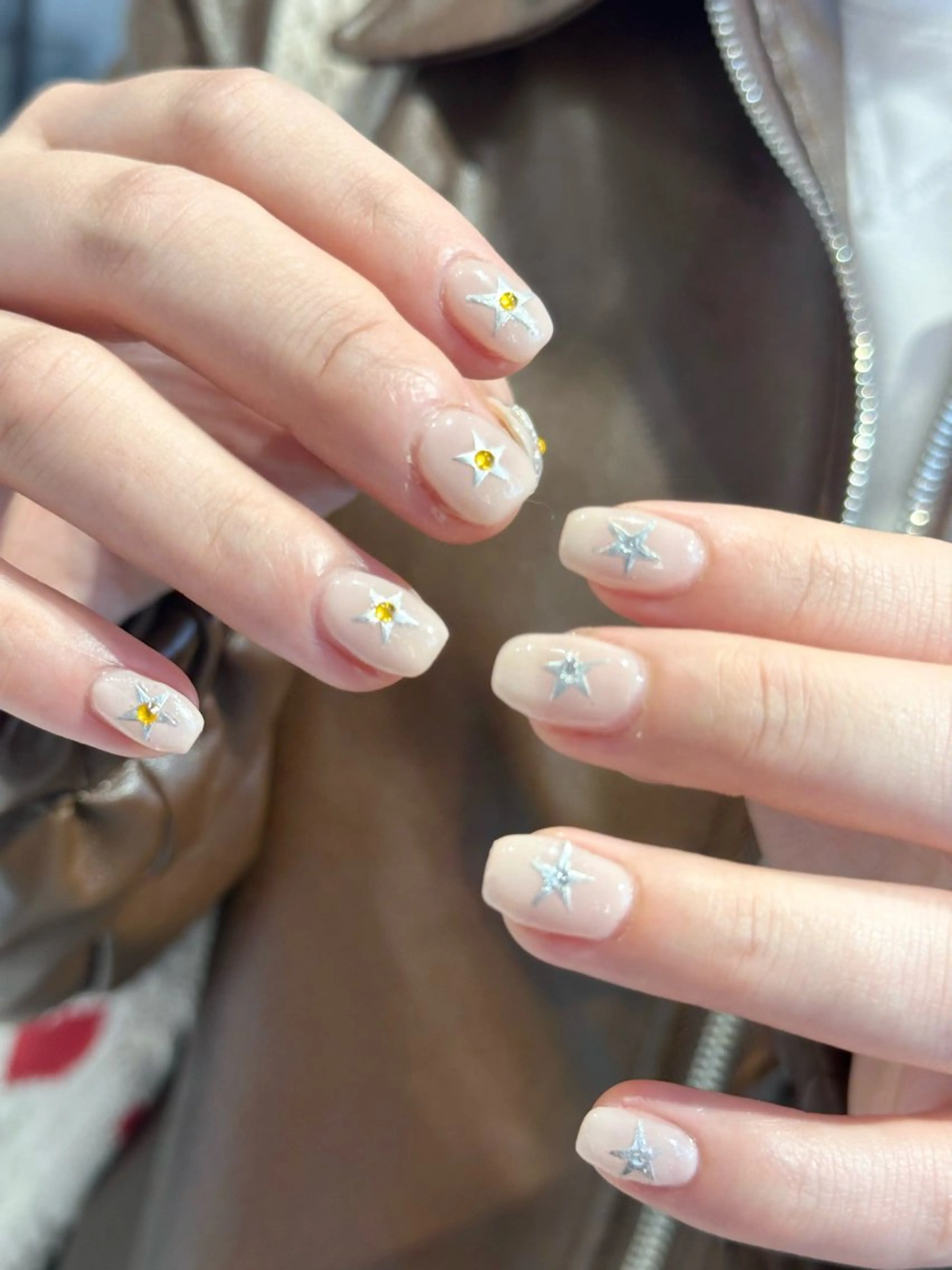 ネイル ハンドネイル 🎀韓国レイヤー特化 🎀ベージュ/ミクのヘアスタイル