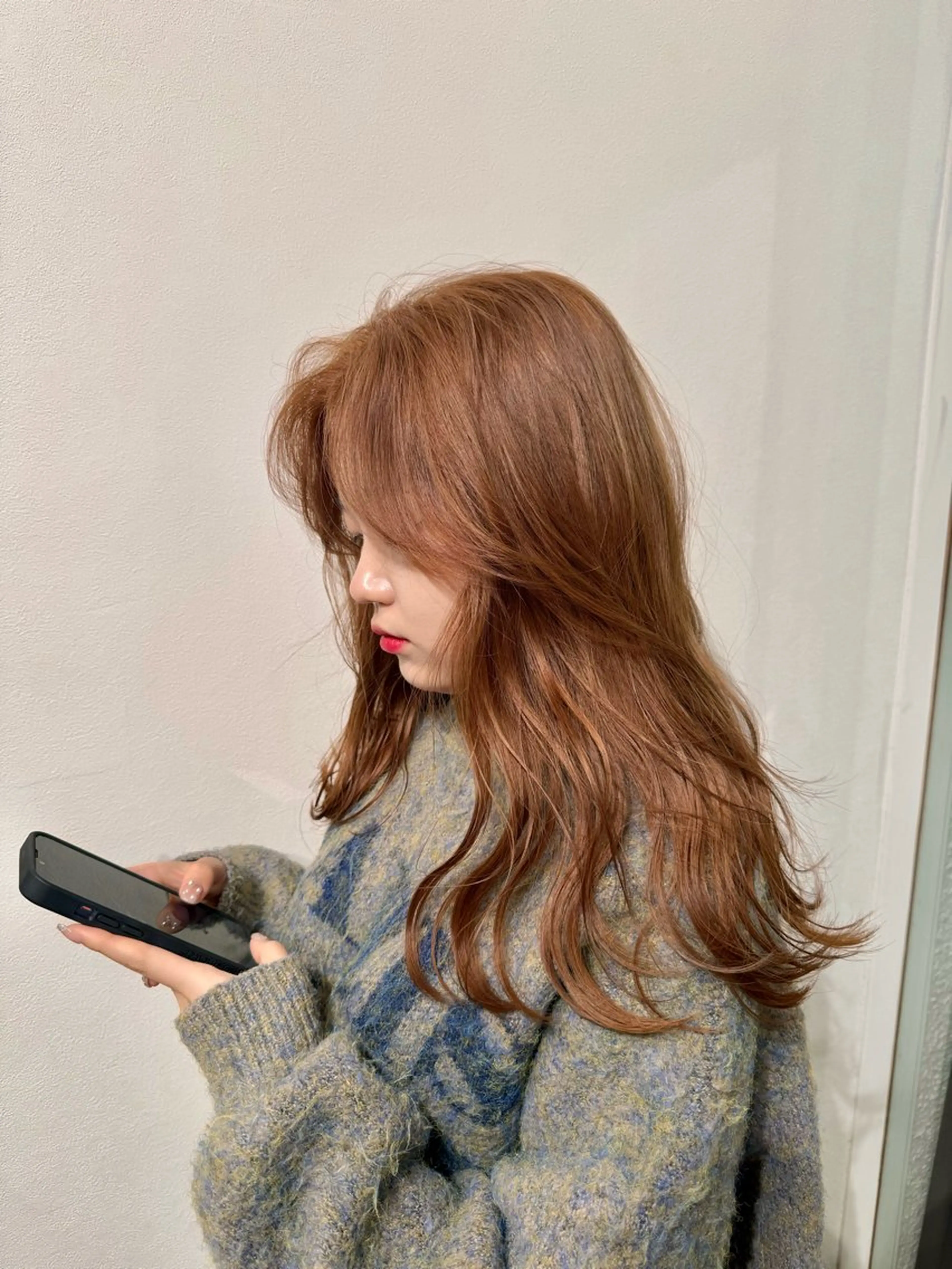 セミロング カラー ベージュカラー ブリーチ ダブルカラー ブリーチなしカラー オレンジ ヘアカラー 𝙎𝙚𝙞𝙧𝙖 ☆カット/パーマのヘアスタイル