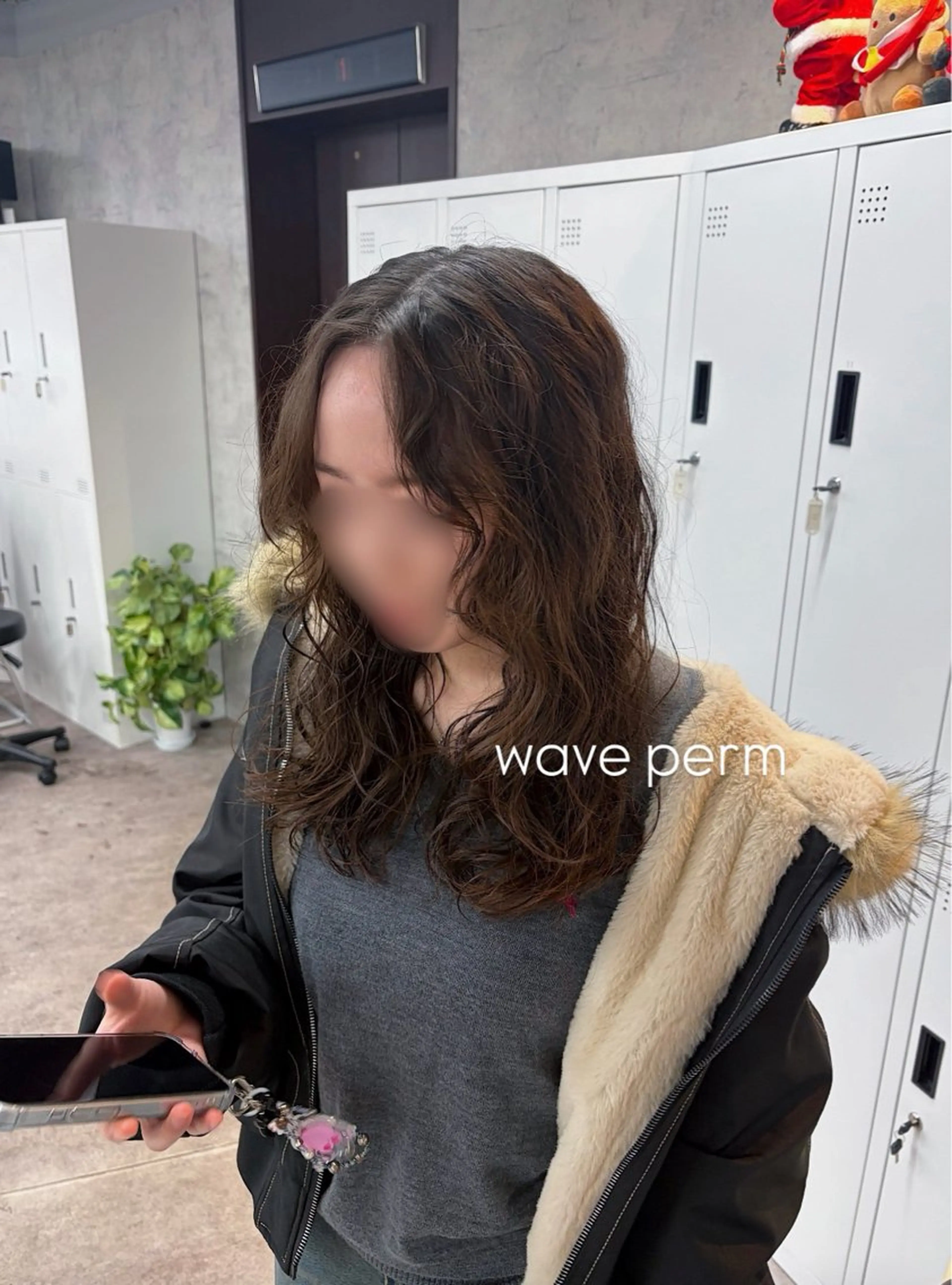 セミロング カラー カット パーマ limitみづき🌙 ブリーチカラーのヘアスタイル