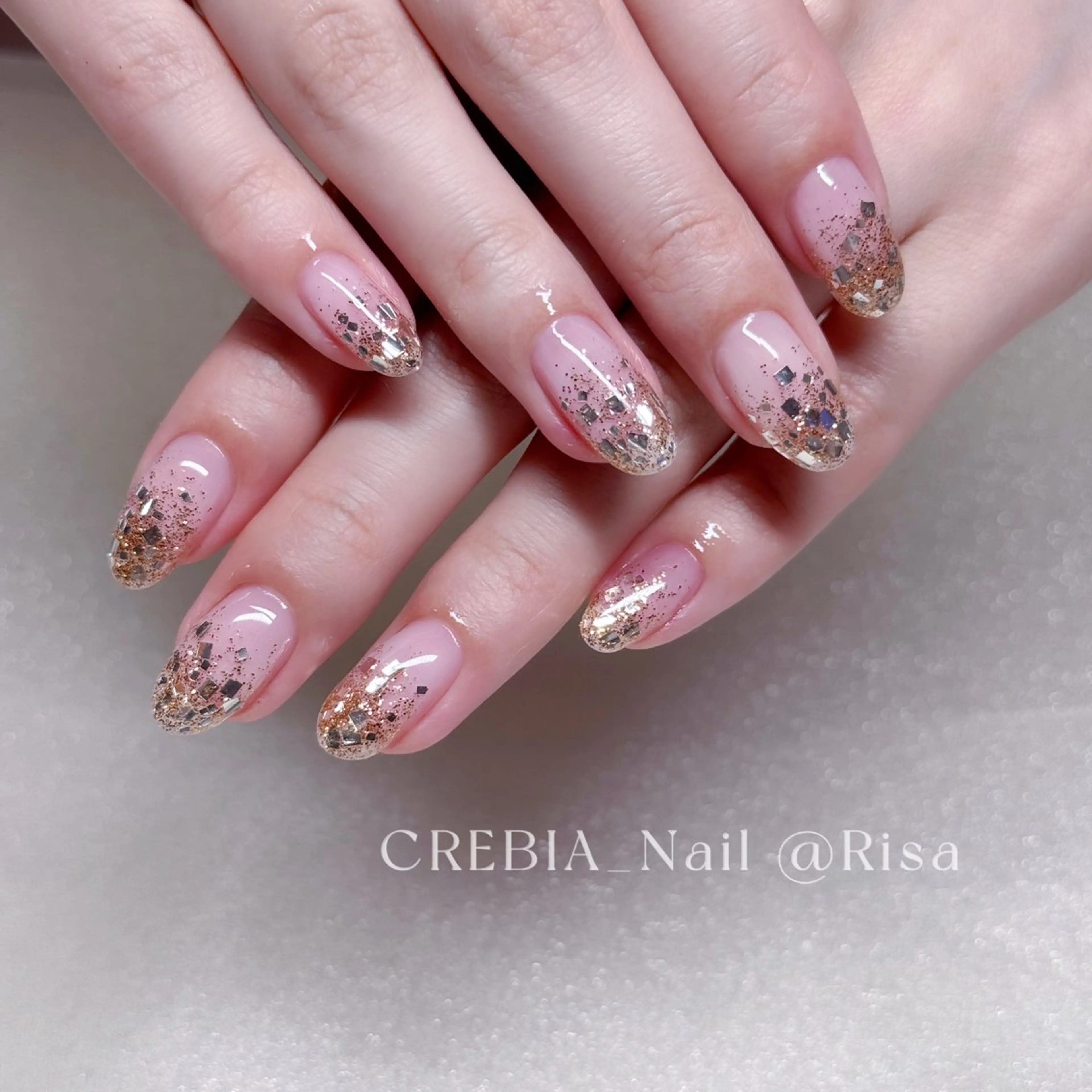 ネイル グラデーション ラメ(グリッター) ラメグラデーション ハンドネイル CREBIA beaute ネイル部所属・CREBIA Nailのネイルデザイン