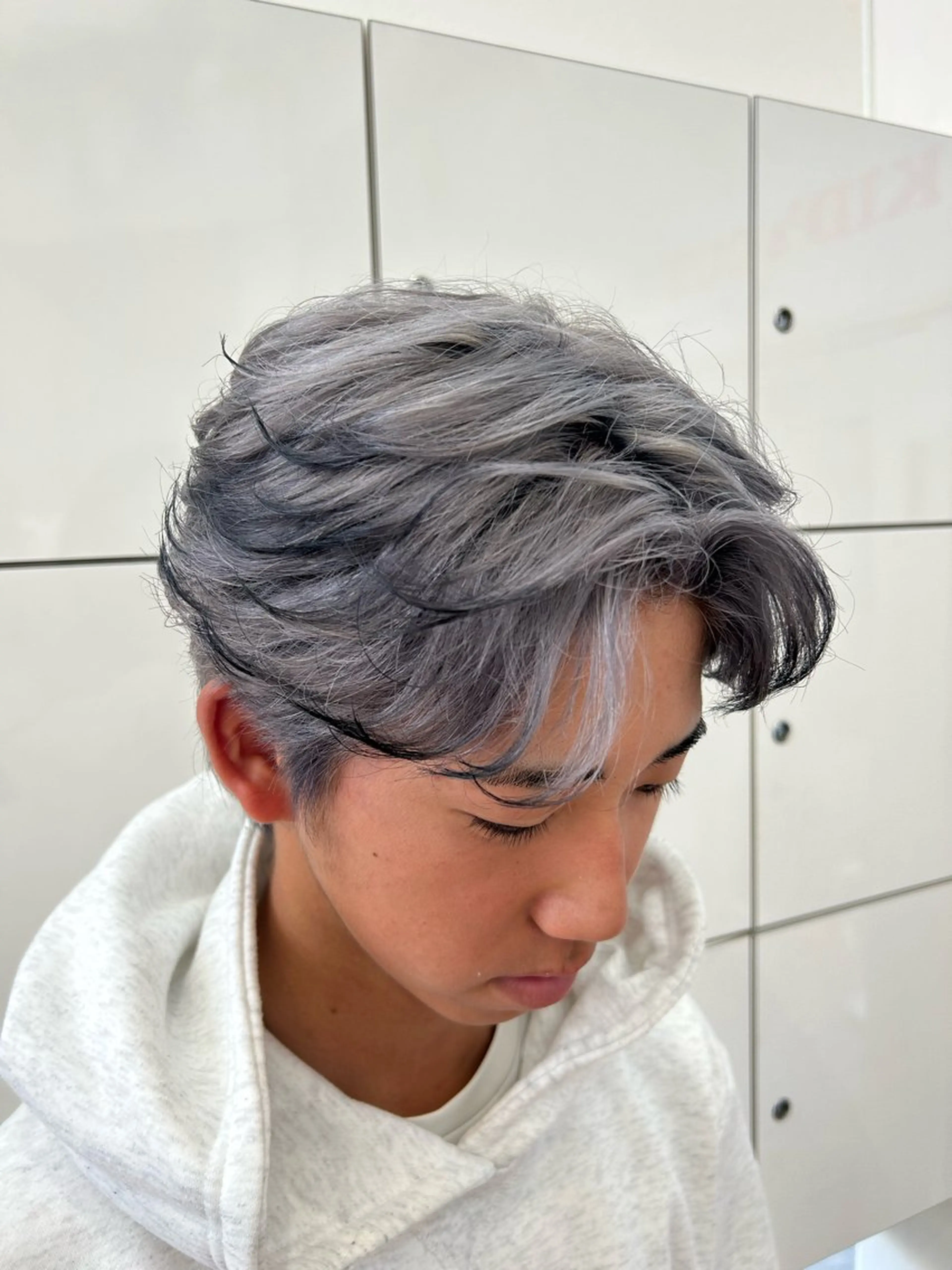 《🇰🇷メンズ限定クーポン🇰🇷》ケアブリーチデザインカラー✂︎の写真