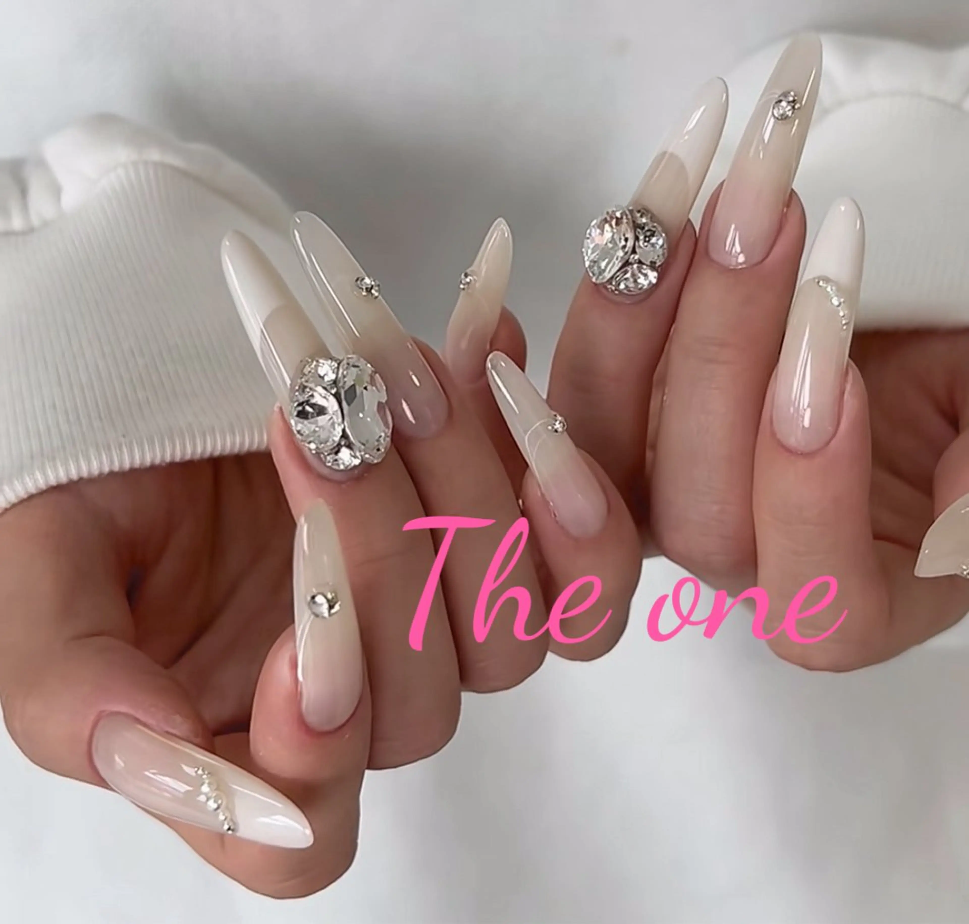 ネイル THE ONE 杉山のネイルデザイン