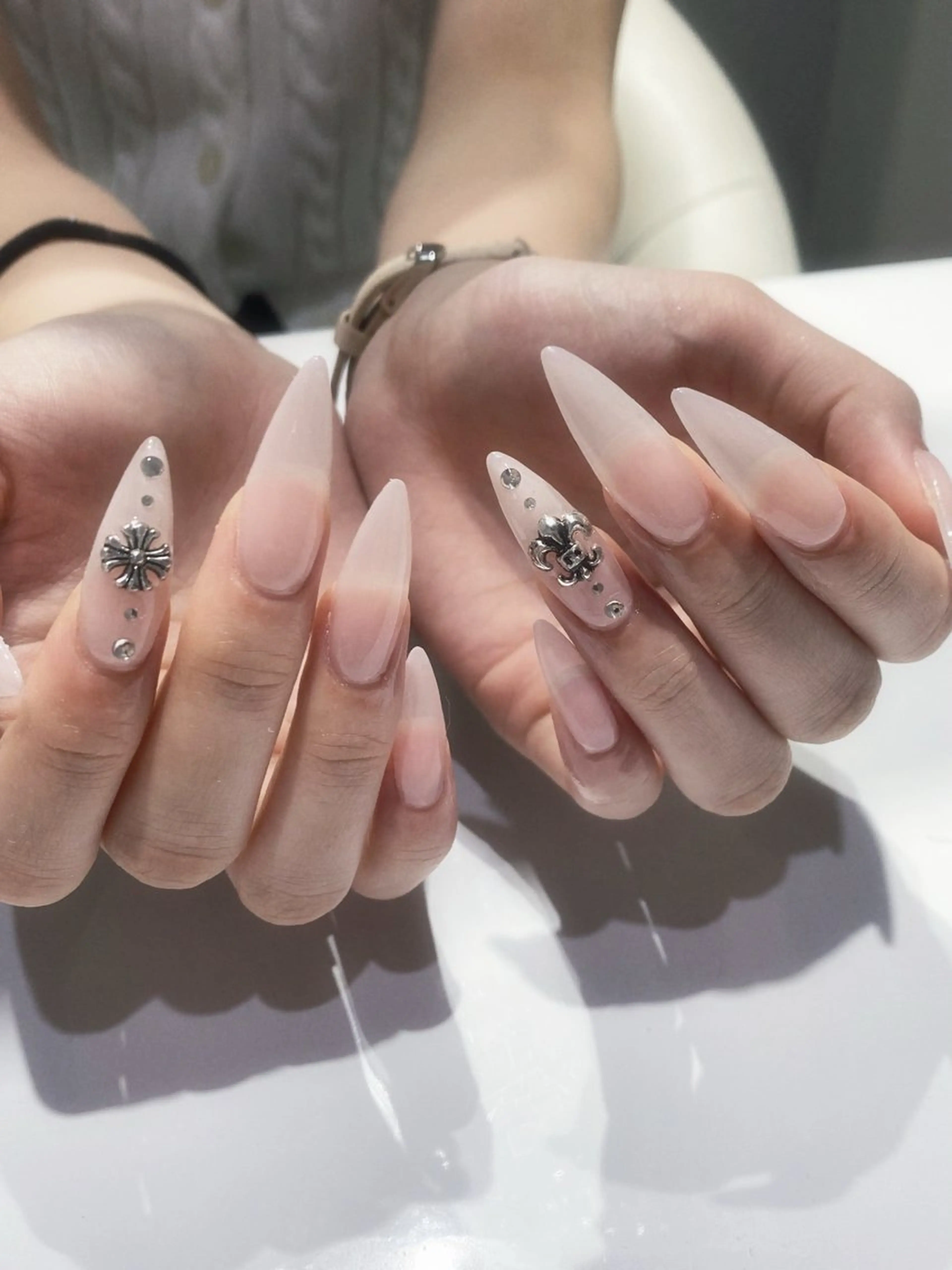 ネイル NOLIMIT.OSAKA所属・NOLIMIT naoのネイルデザイン