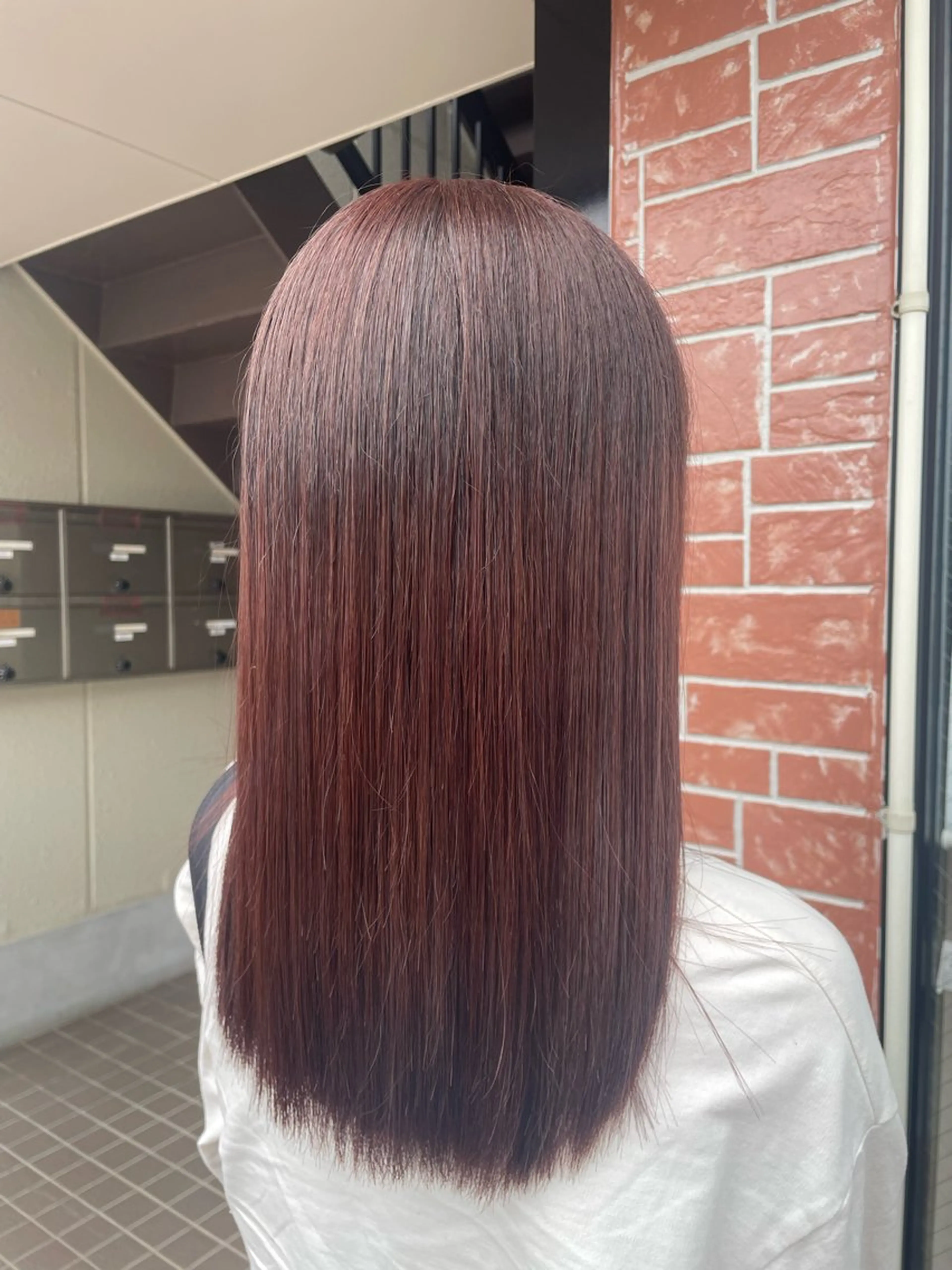 カラー 奥井 友梨のヘアスタイル