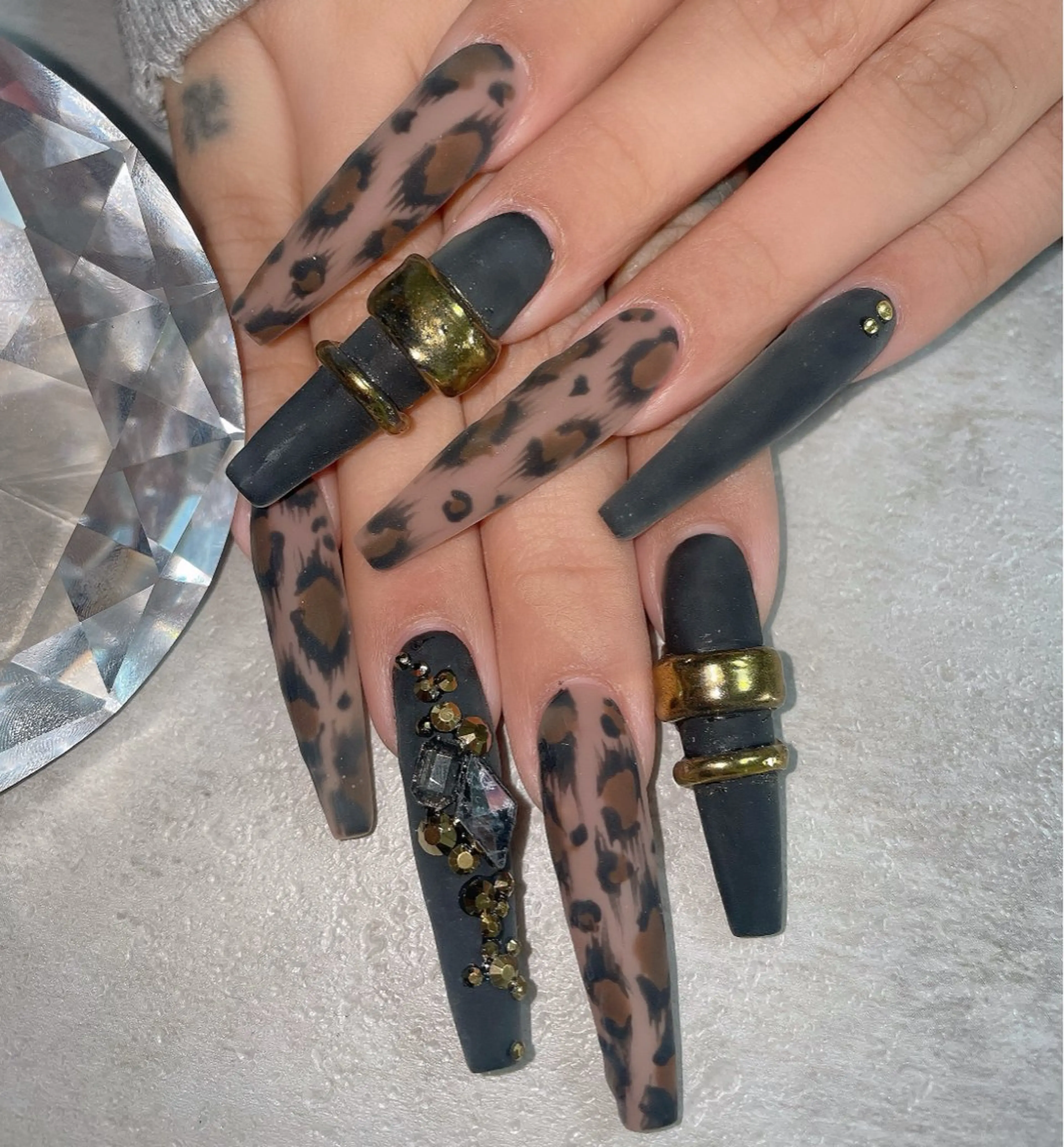 ネイル ロングネイル スーパーロングネイル ハンドネイル SHIHO 🎼のネイルデザイン