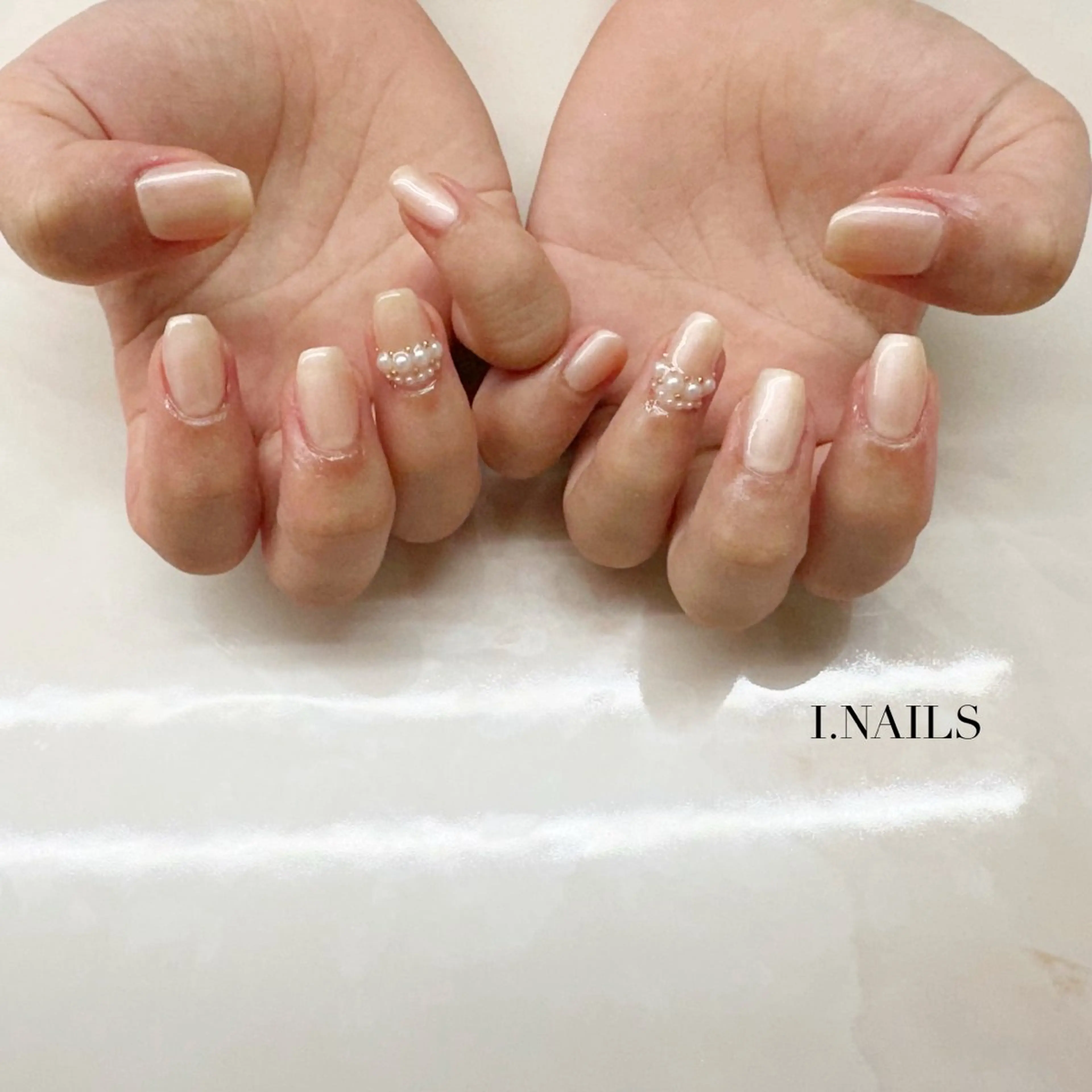 ネイル アイネイルズ所属・早川 梓のネイルデザイン