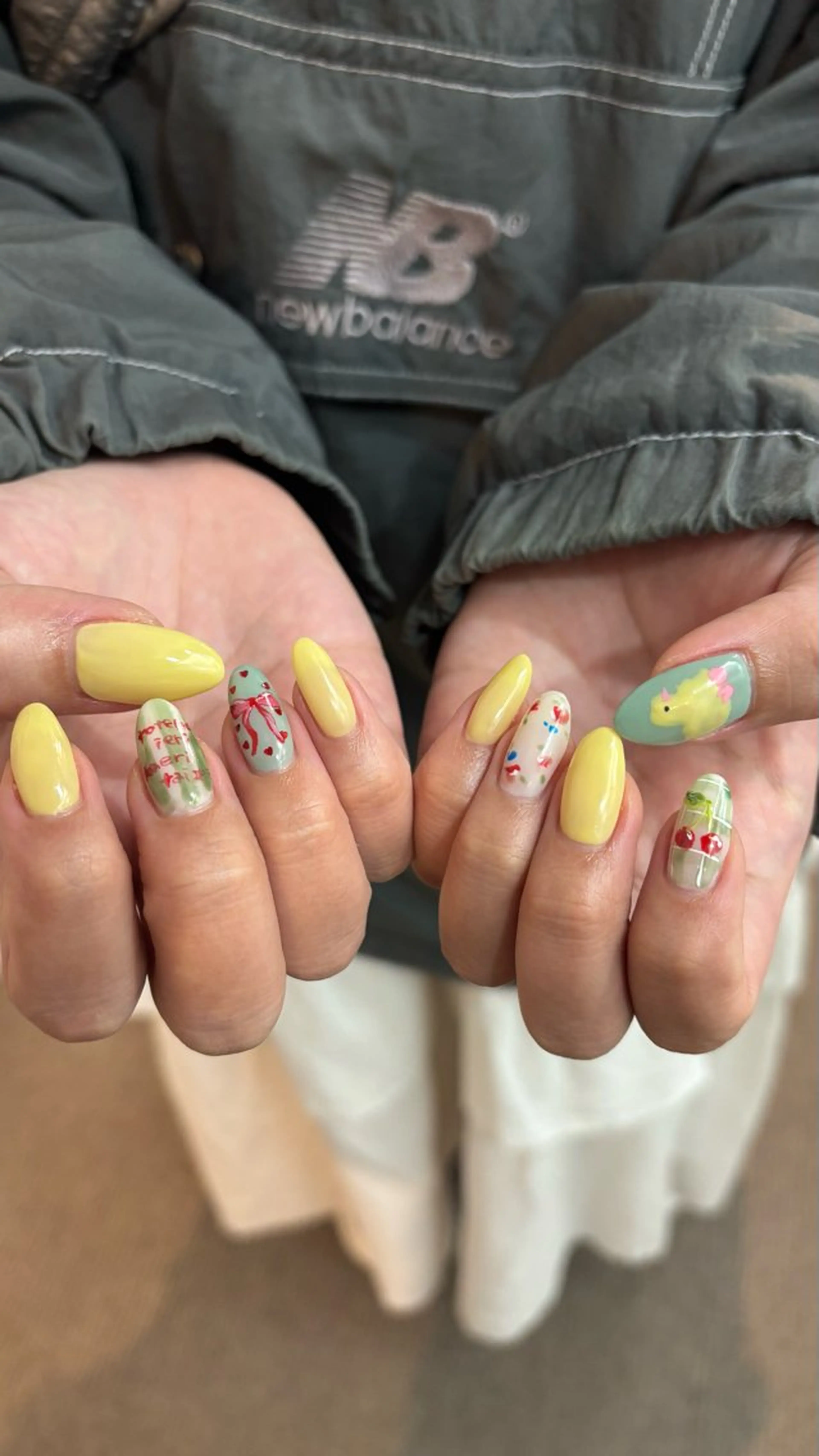 ネイル ハンドネイル Fam-er博多店所属・ヒラユ マリアのネイルデザイン