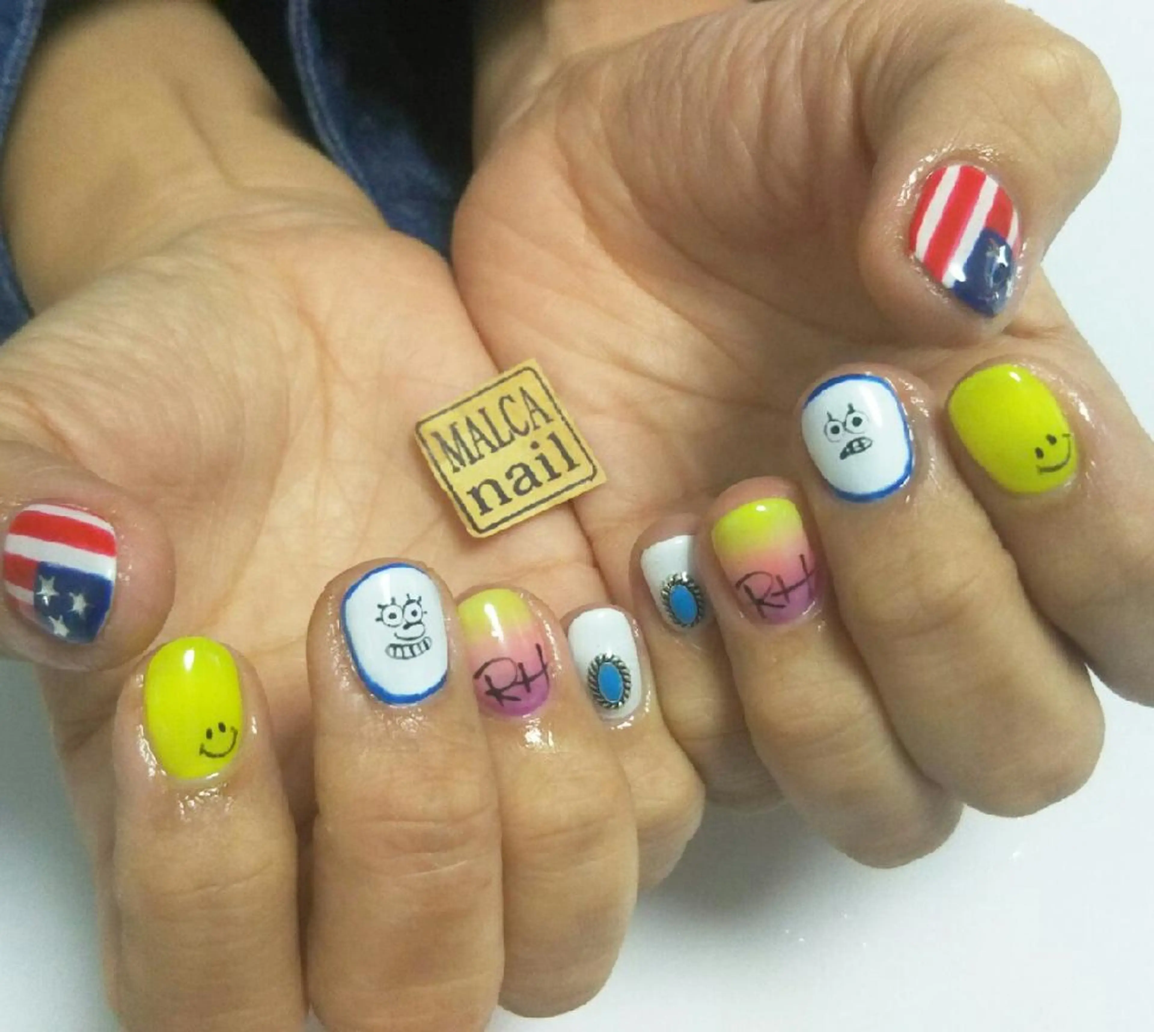 ヘアアレンジ パーマ ネイル キッズ マツエク・マツパ MALCAnail(マルカネイル)所属・荒木 莉奈のネイルデザイン