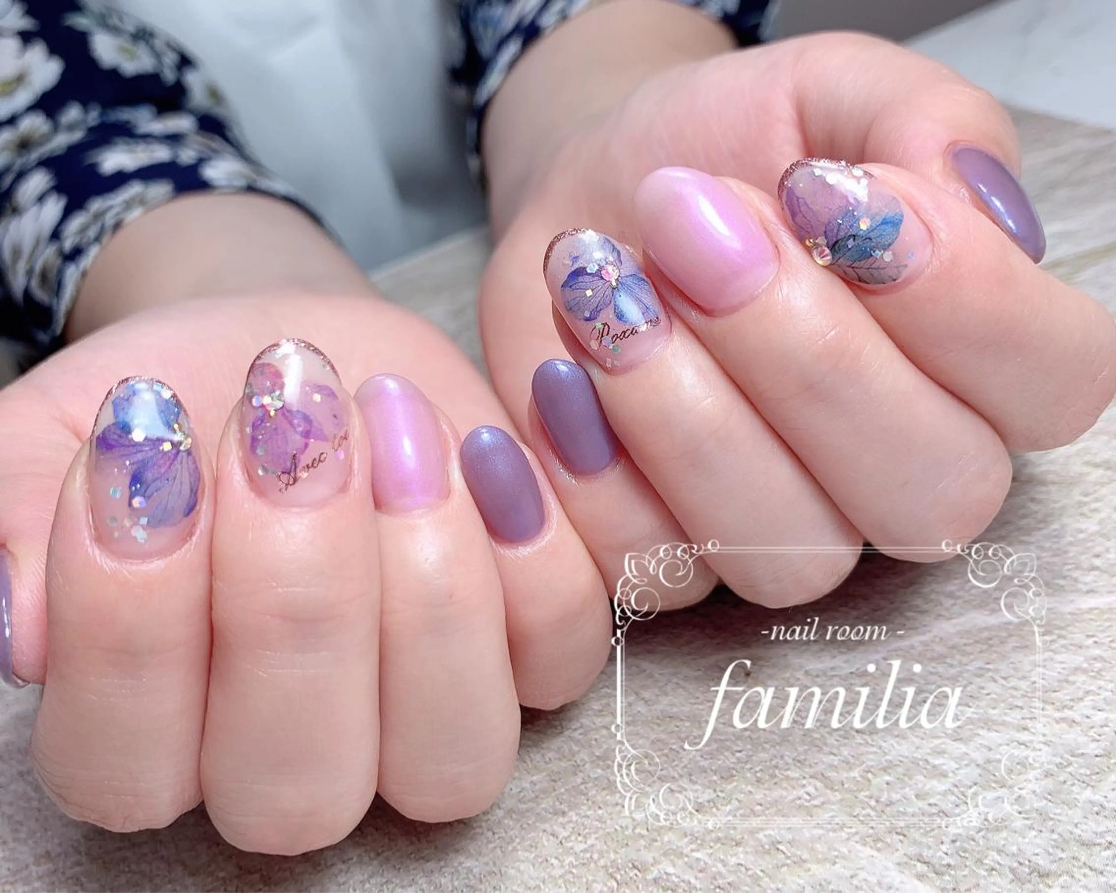 ネイル ハンドネイル -nailroom- familiaのネイルデザイン