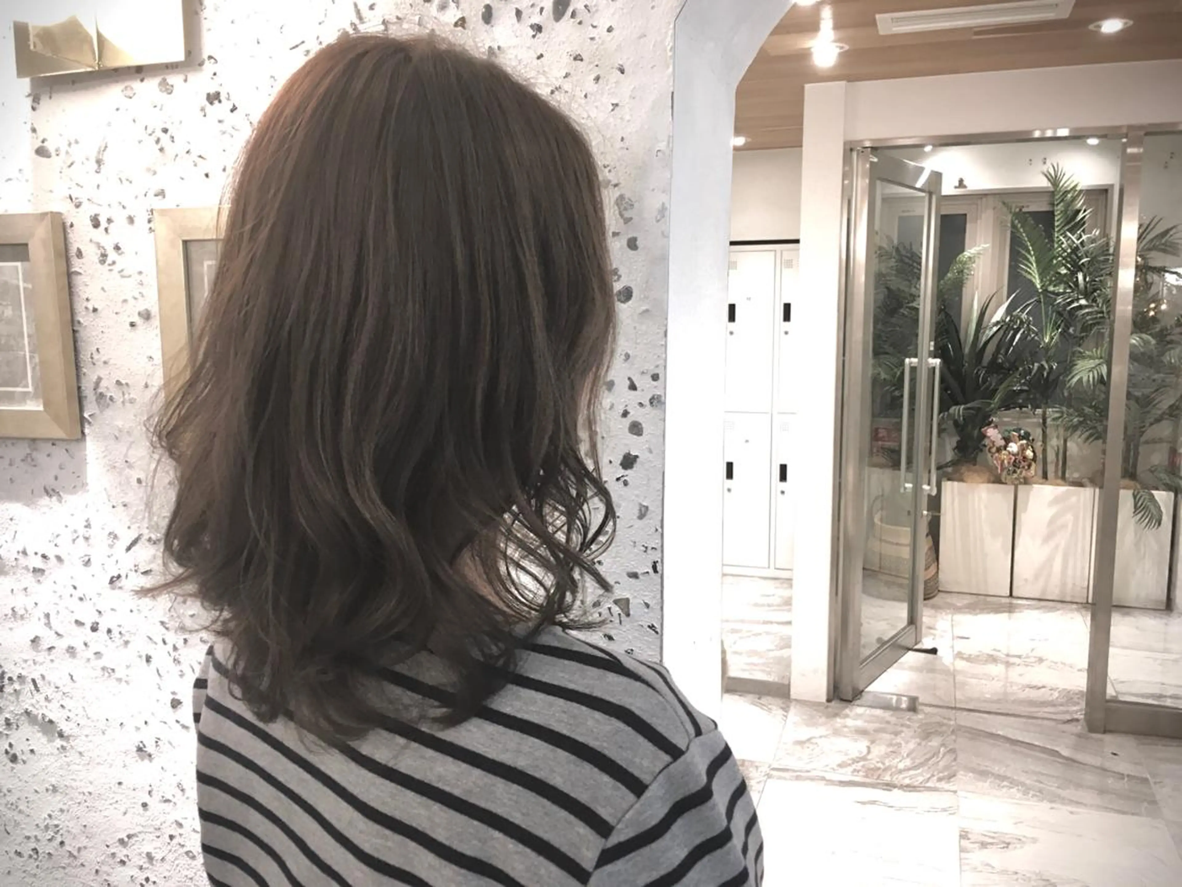 カラー youres hair 新宿三丁目所属・髪質改善カラー、美髪 トリートメント専門のヘアスタイル