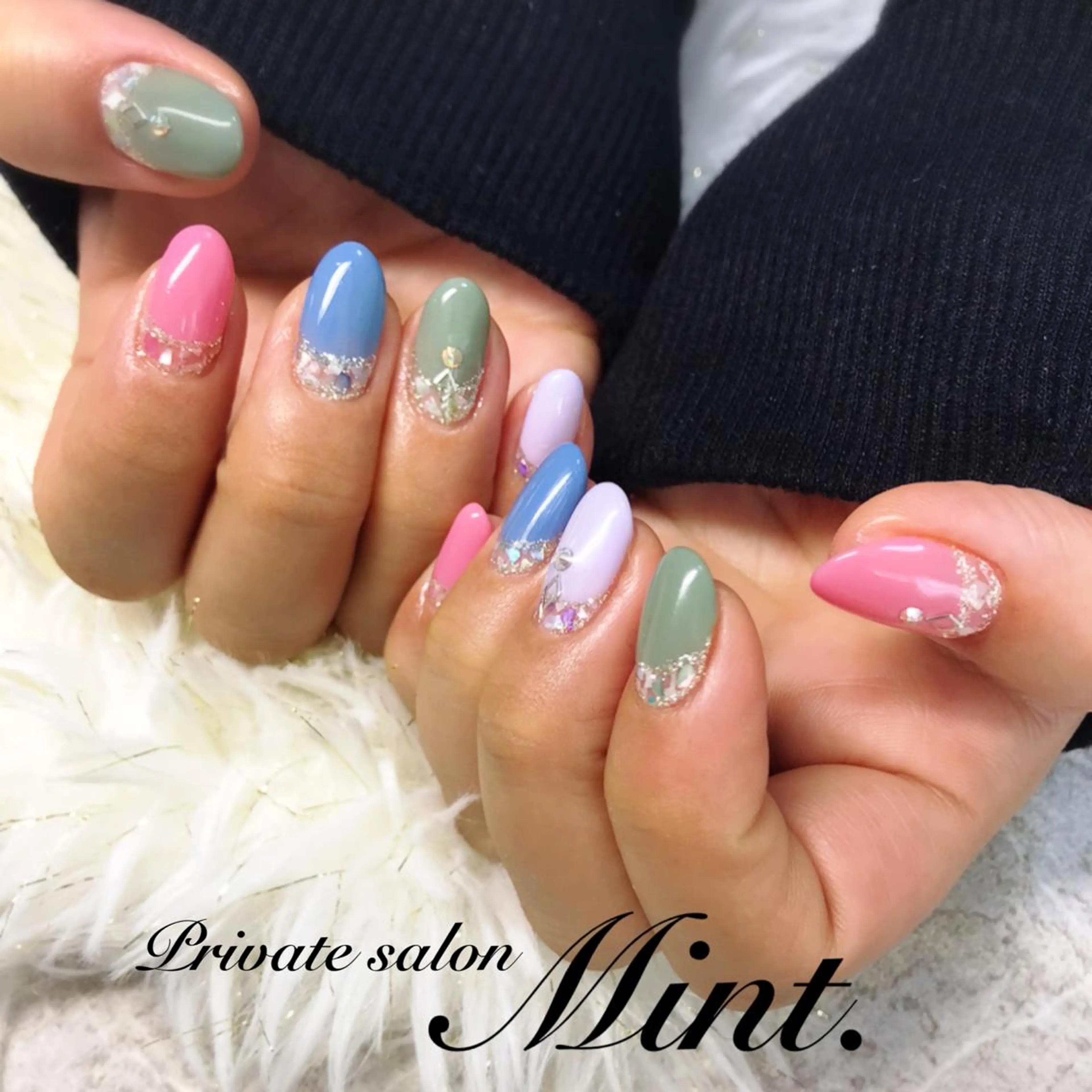セミロング ネイル ジェルネイル 持ち込み ハンドネイル Mint. nailのネイルデザイン