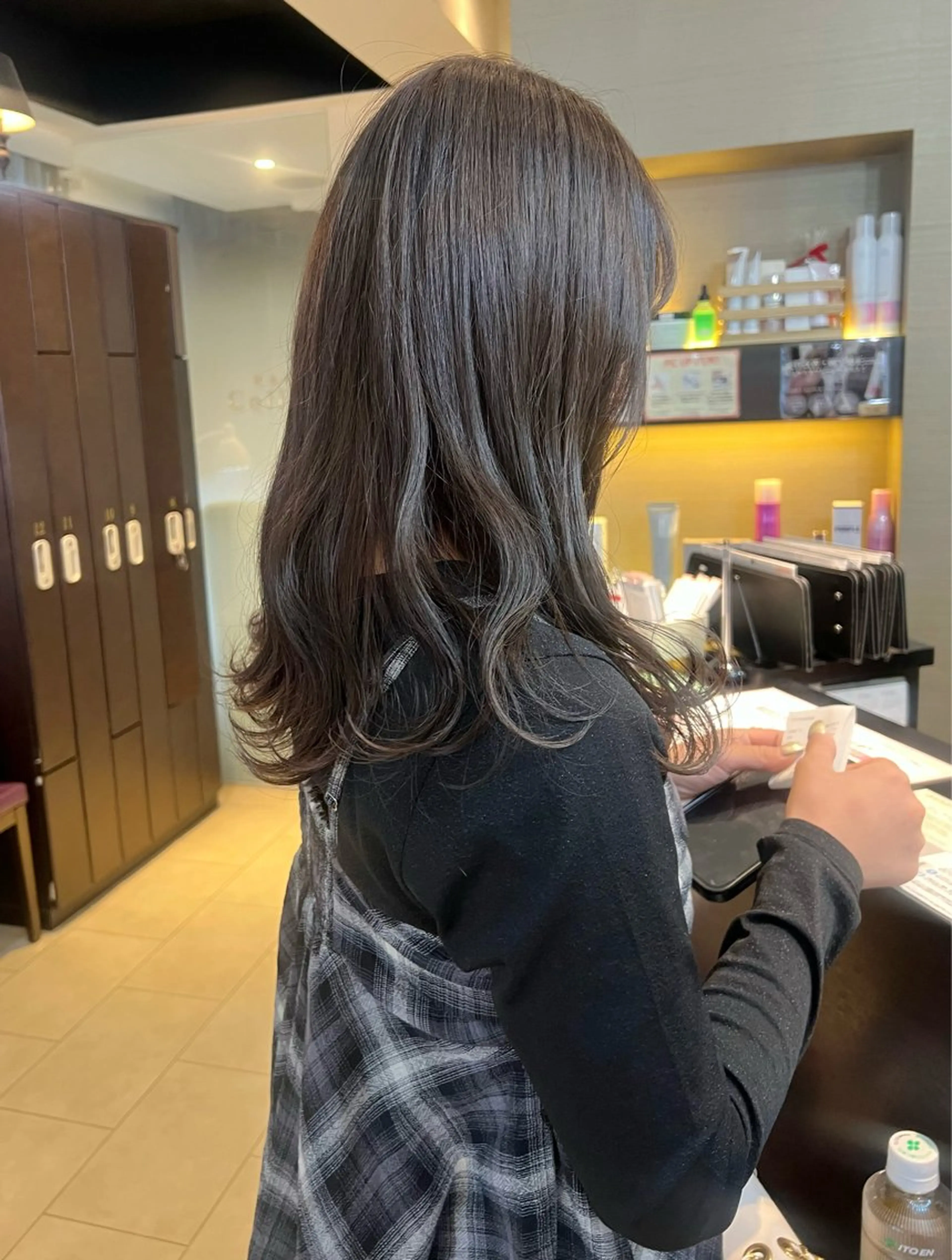 セミロング カラー カット ヘアカラー トリートメント 田中 月菜のヘアスタイル