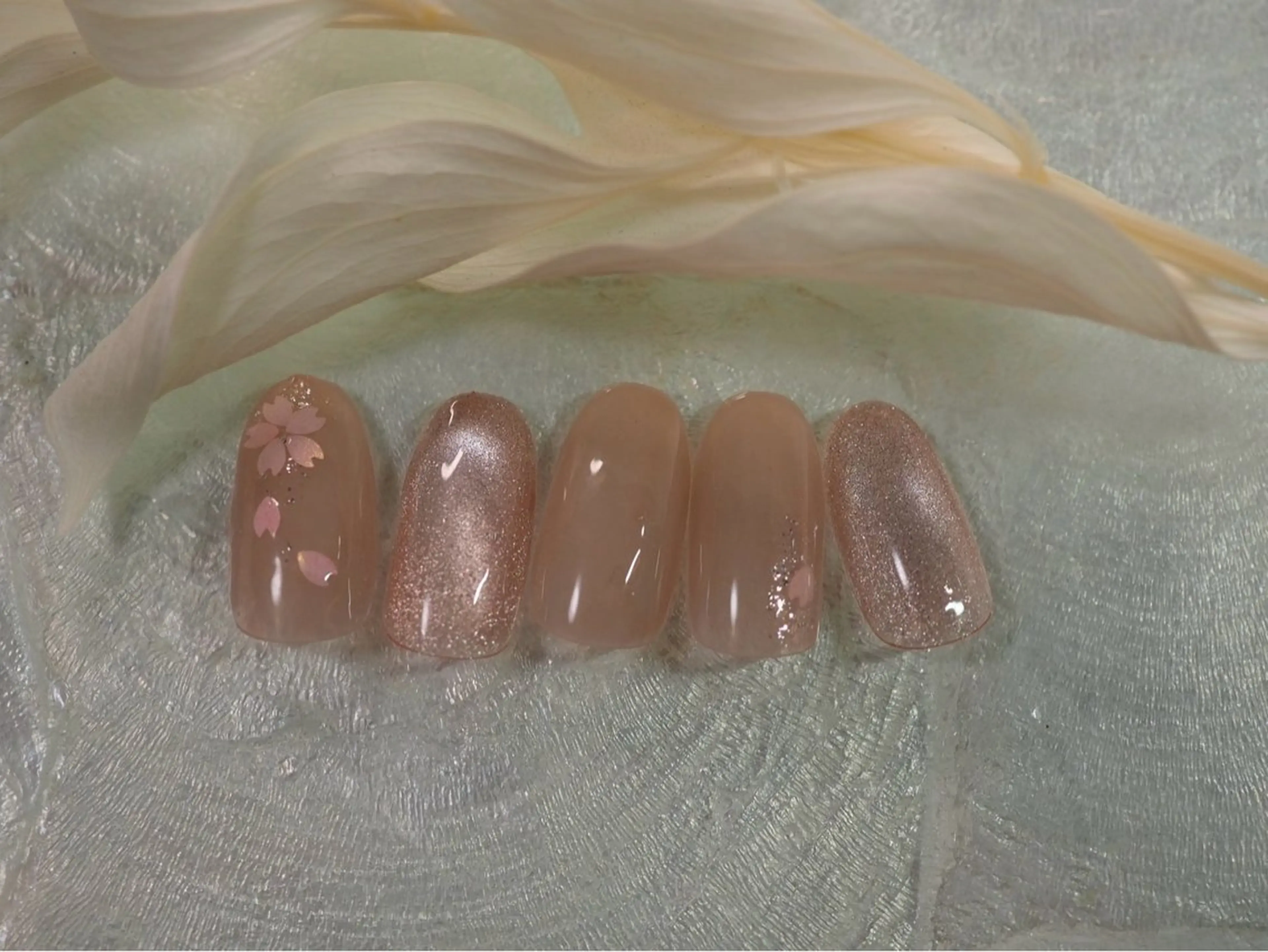 ネイル オーロラネイル 桜ネイル フラワーネイル フットネイル フレンチネイル ハンドネイル kiki nail たまプラーザのネイルデザイン