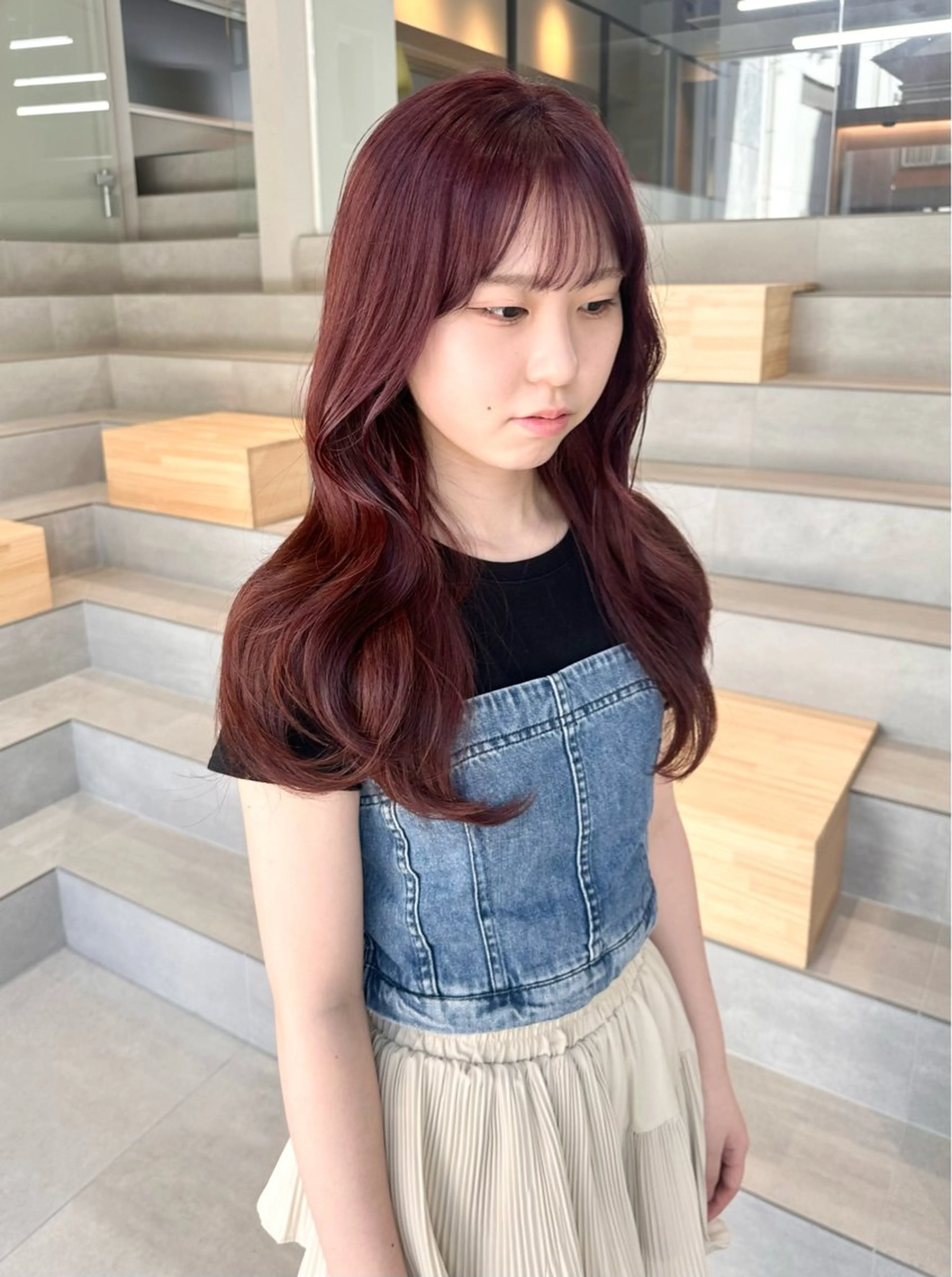 ロング カット ヘアカラー 染谷 遥花のヘアスタイル