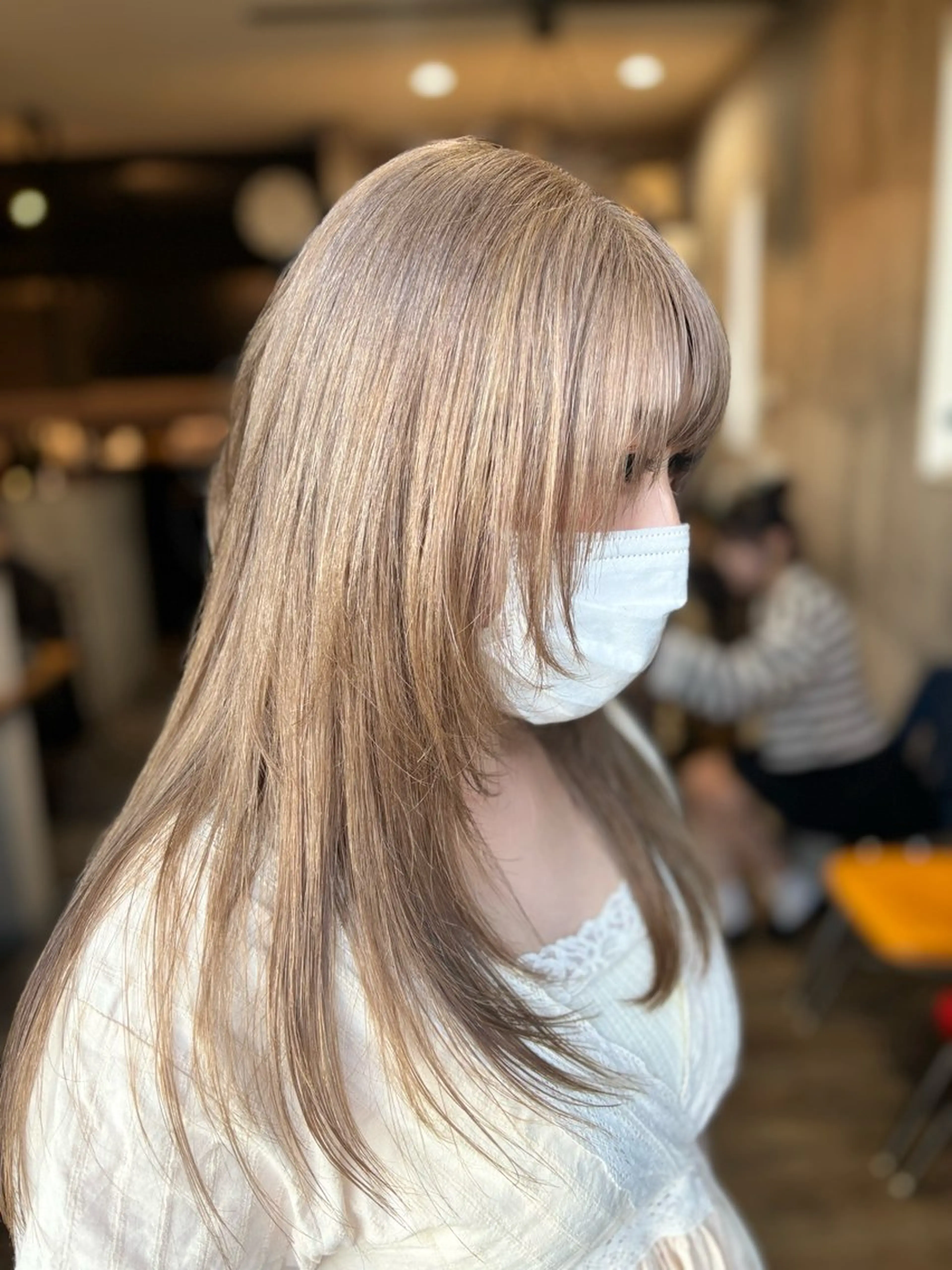 セミロング レイヤーカット ウルフカット ウルフレイヤー Welila by haku所属・Yuuki ウェリラバイハクのヘアスタイル