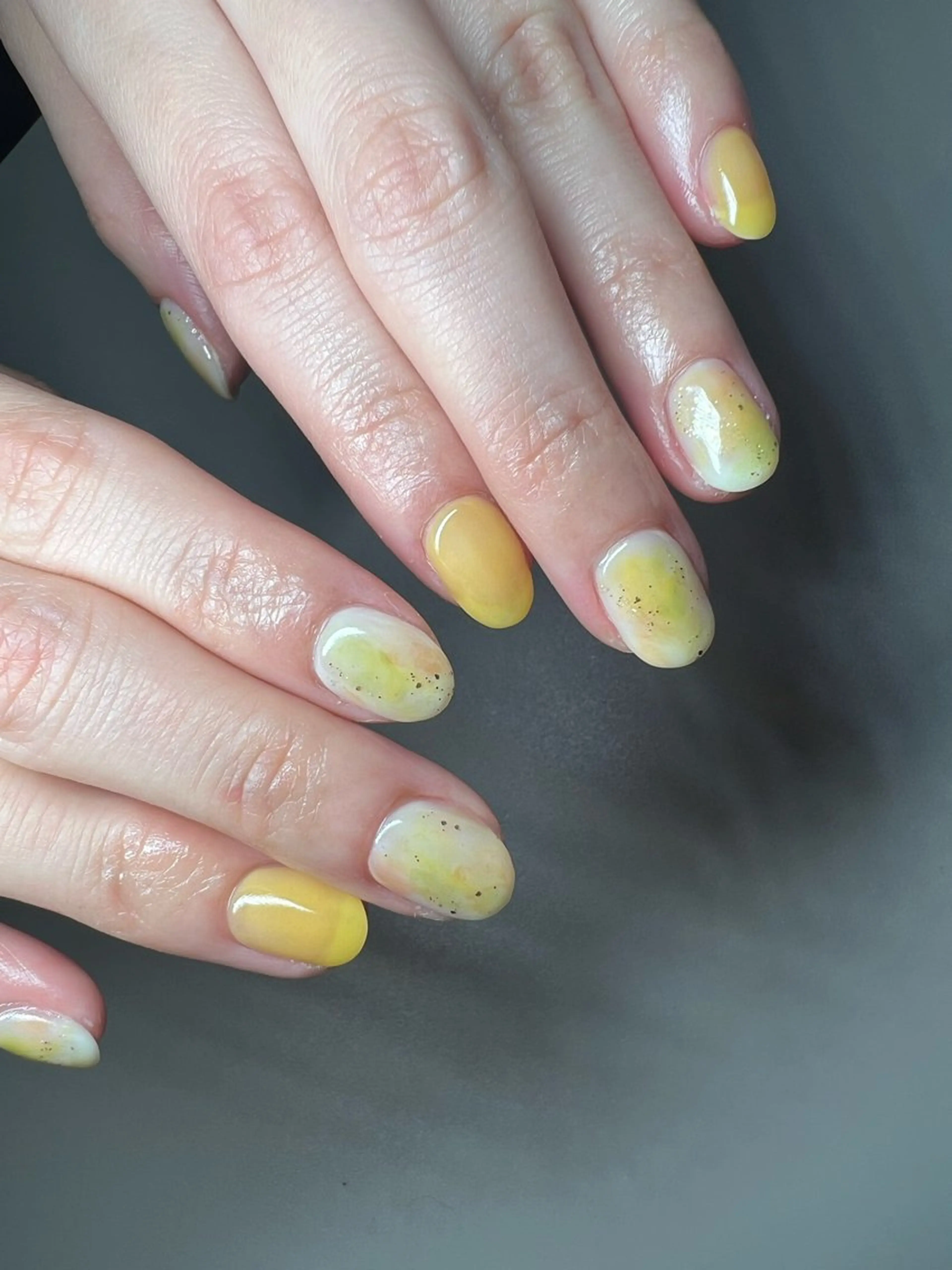 ネイル ニュアンスネイル 春ネイル 黄色 toki 横浜✨天王町のネイルデザイン