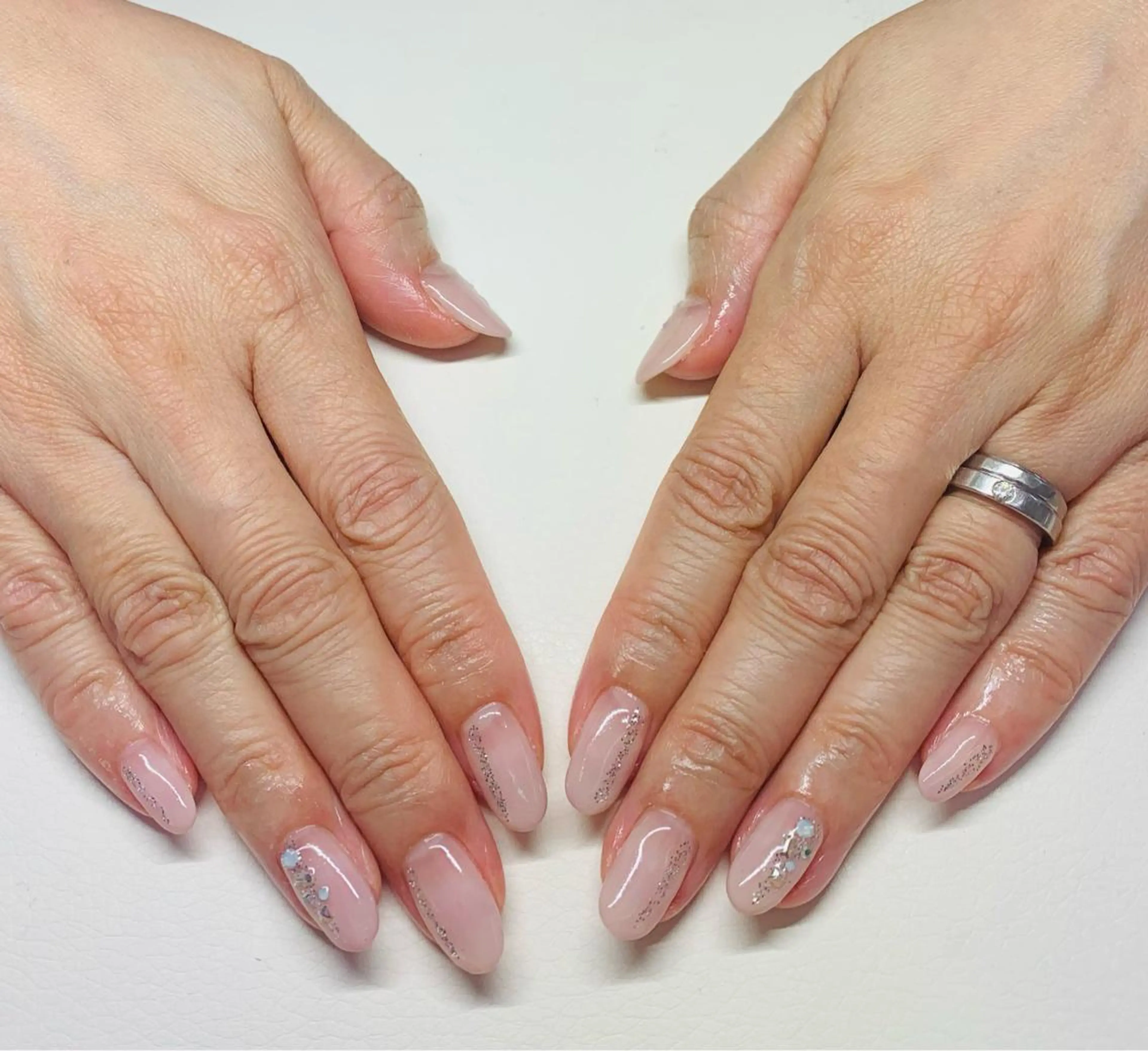 ネイル Mule Beauty Salon所属・ミュール ビューティーサロンのネイルデザイン