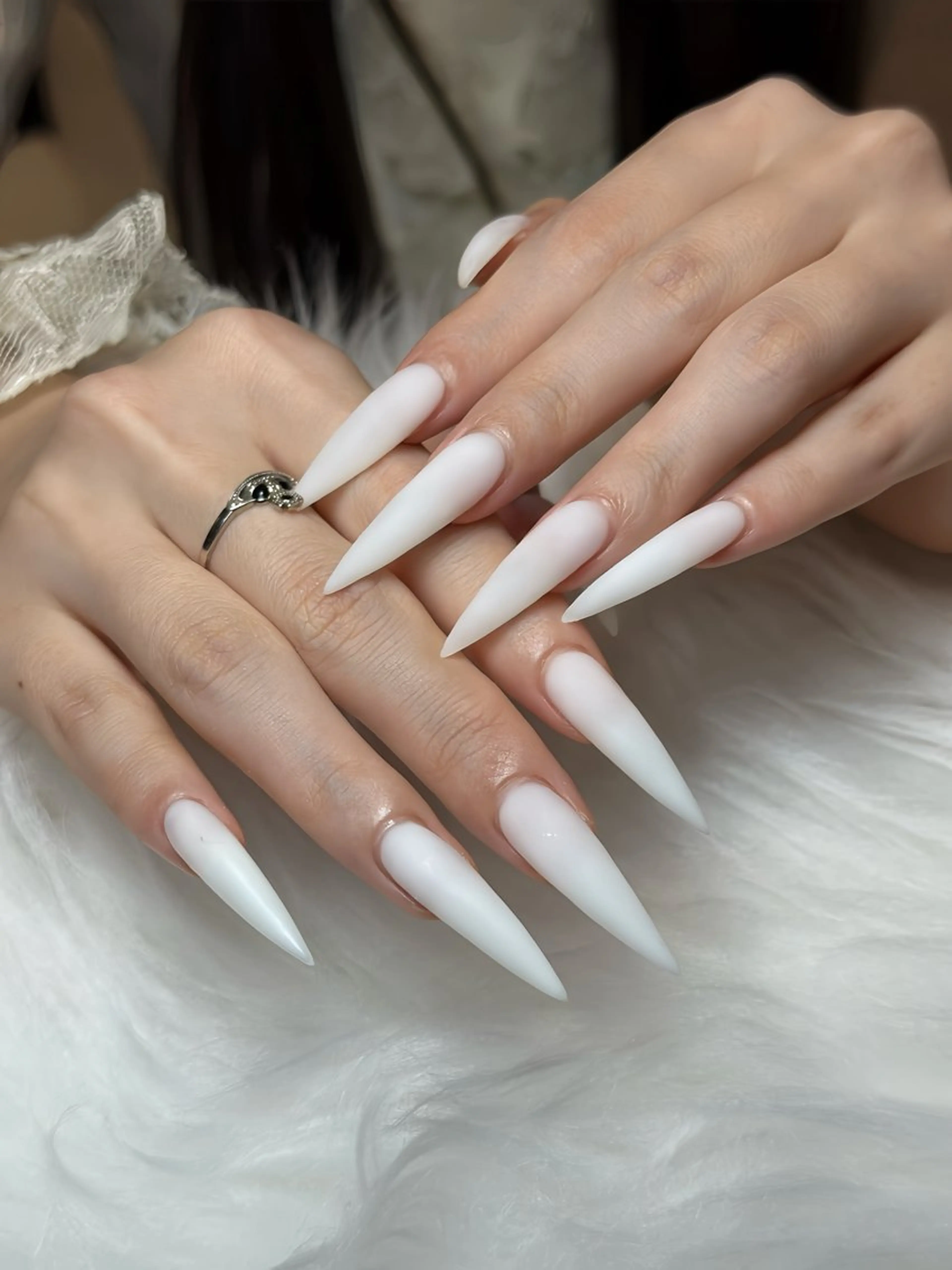 ネイル オーロラネイル ボルドー ブラウン 氷ネイル・うるうるネイル キラキラネイル ハンドネイル Julli ジュリのネイルデザイン