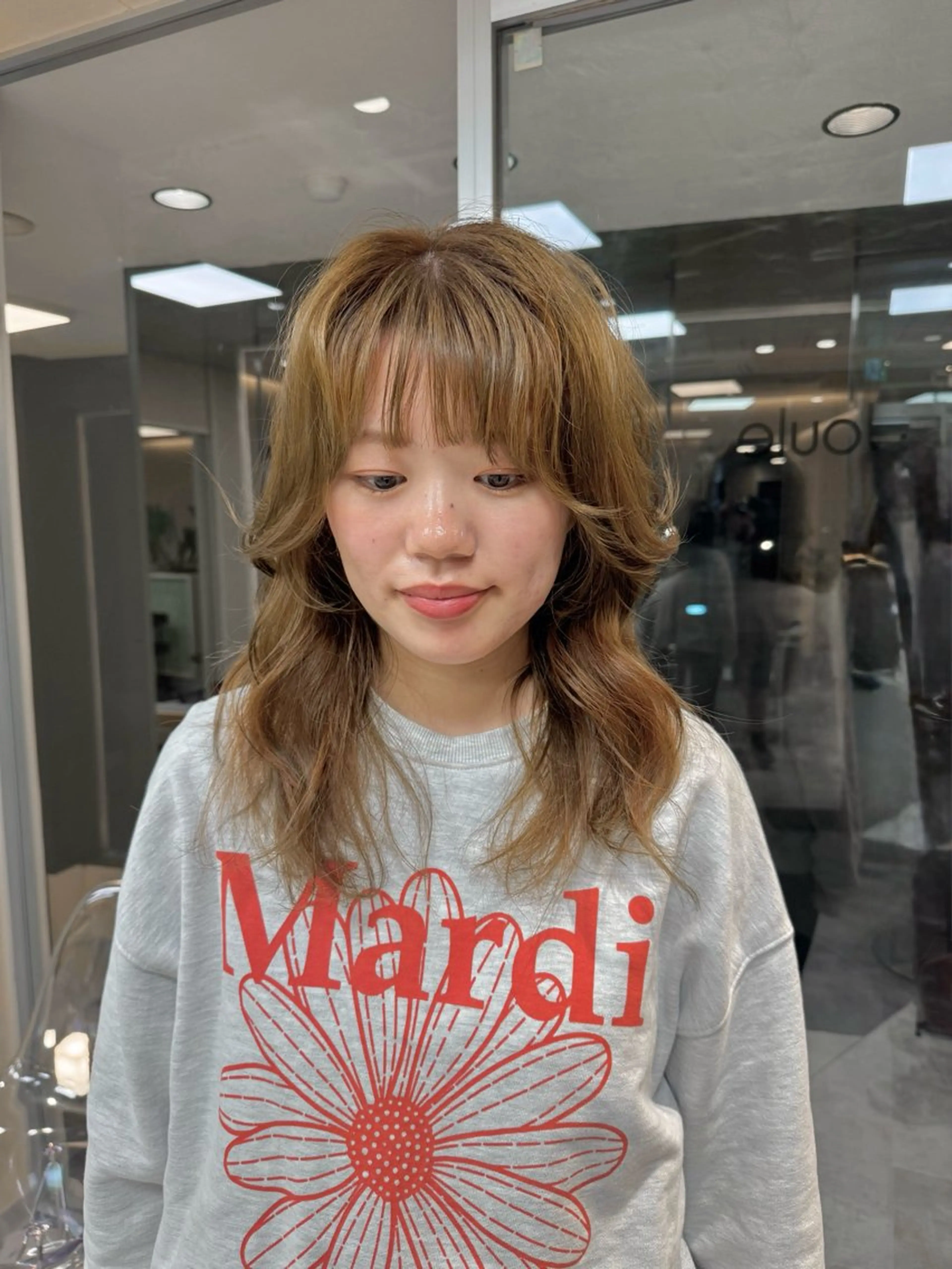 セミロング カラー ベージュカラー ブリーチ ダブルカラー ブリーチなしカラー オリーブベージュ カット ヘアカラー KOHNO/ブリーチ なし/透明感カラーのヘアスタイル