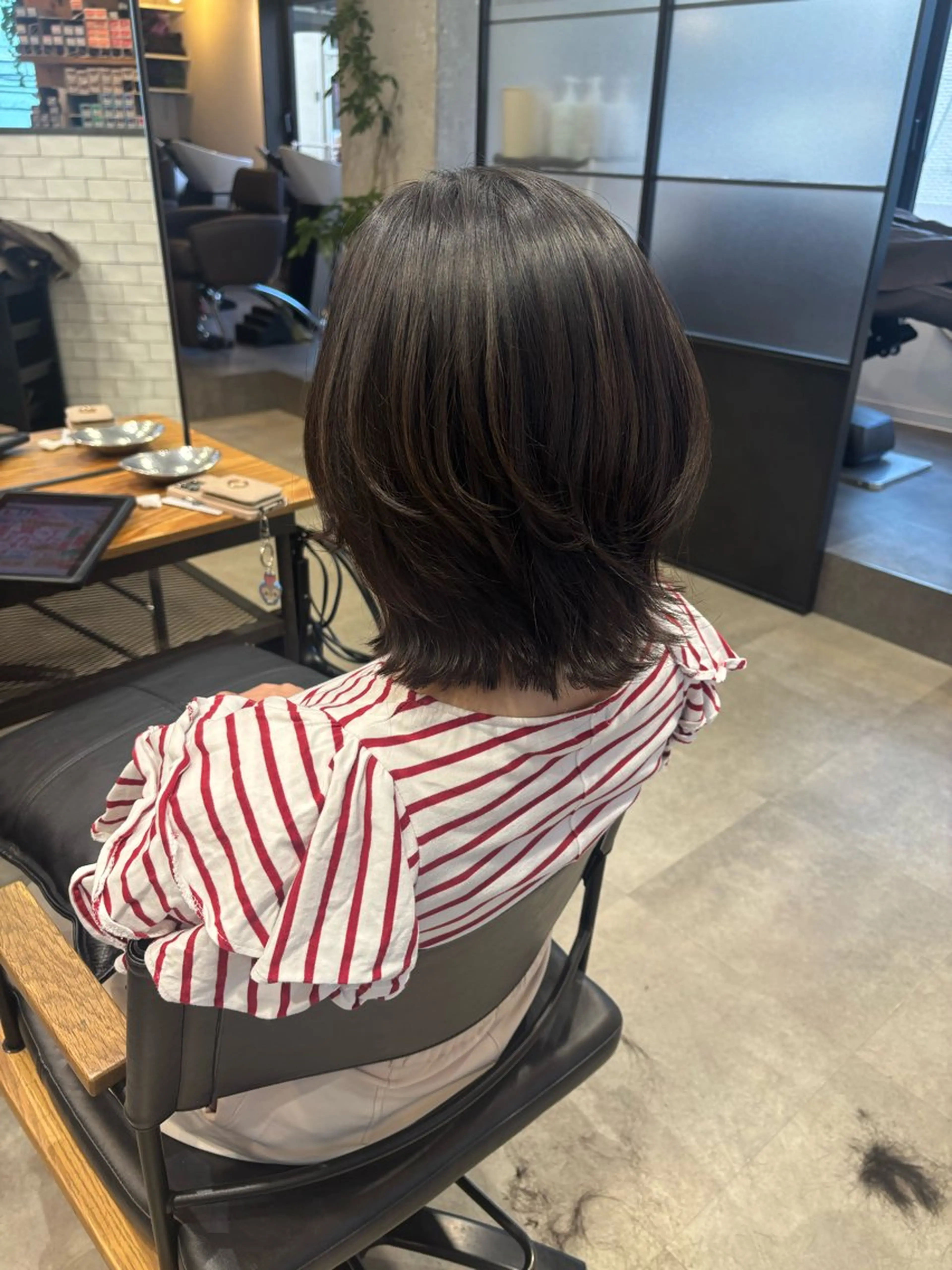 ミディアム ボブレイヤー ボブ レイヤーカット カット トリートメント アサノ ハルカのヘアスタイル