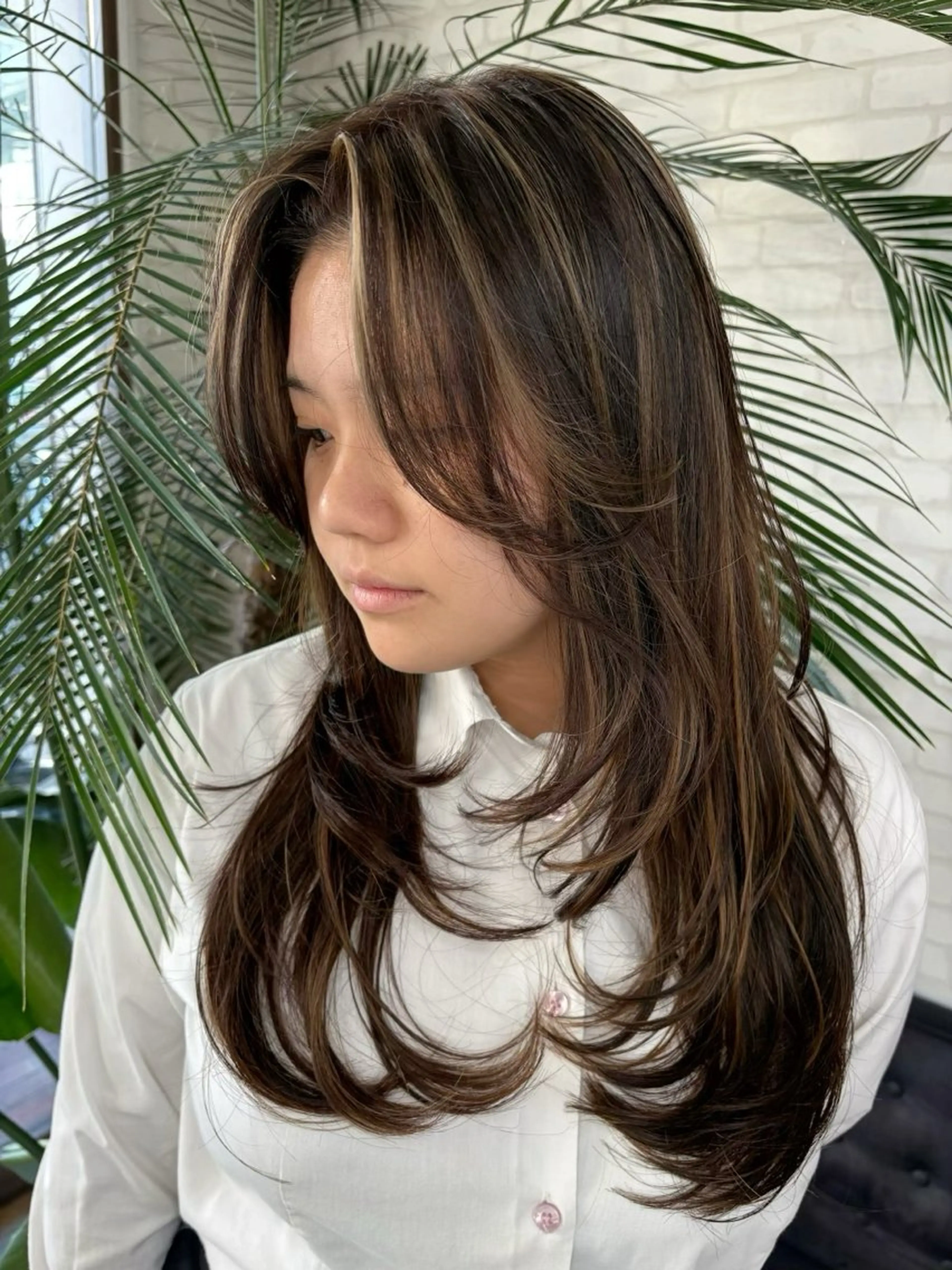 ロング ハイレイヤー レイヤーカット ヘアカラー トリートメント coco terrace所属・海外風ハイライト CHIHIROのヘアスタイル