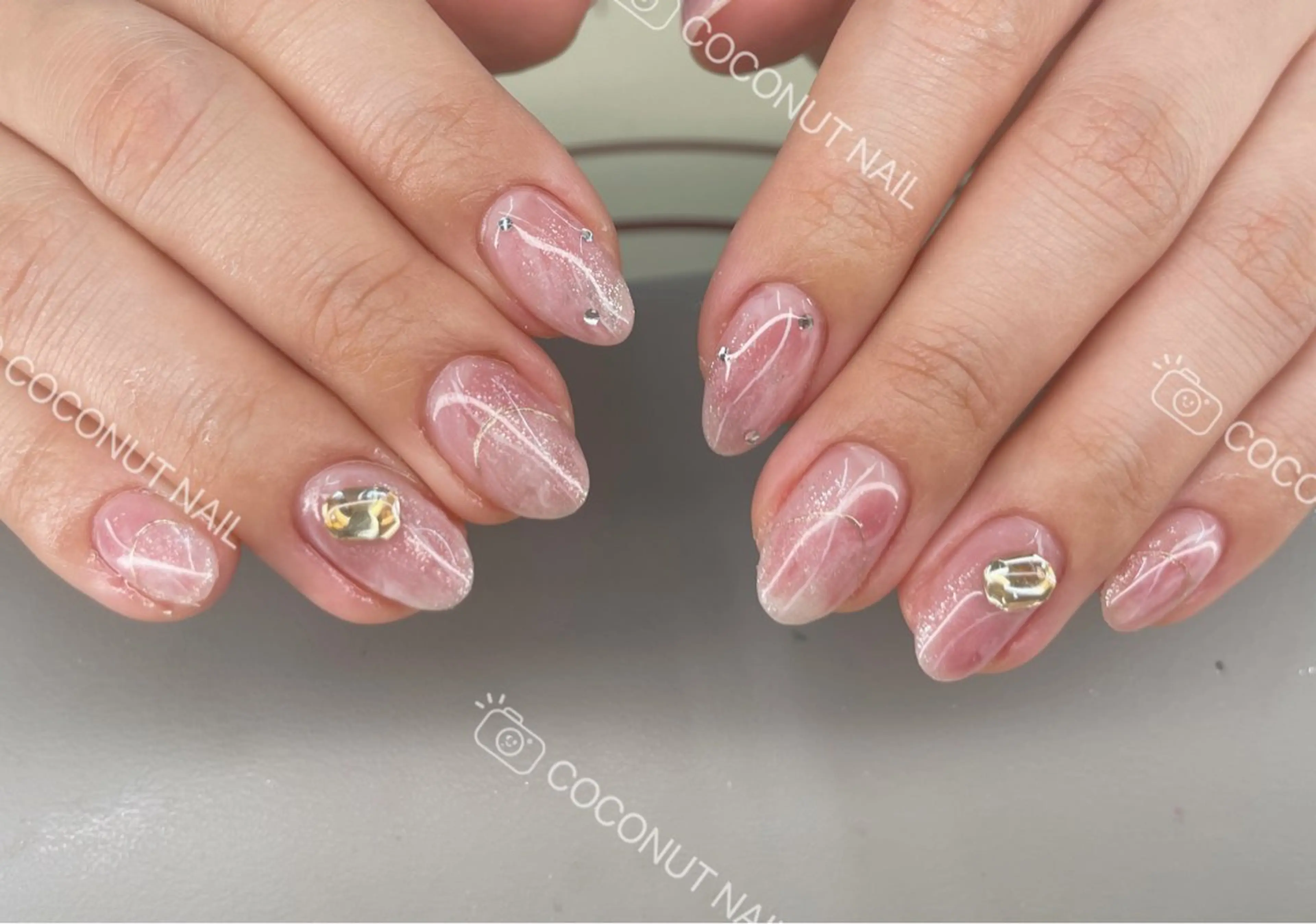 ネイル ハンドネイル 神田 ココナッツのネイルデザイン