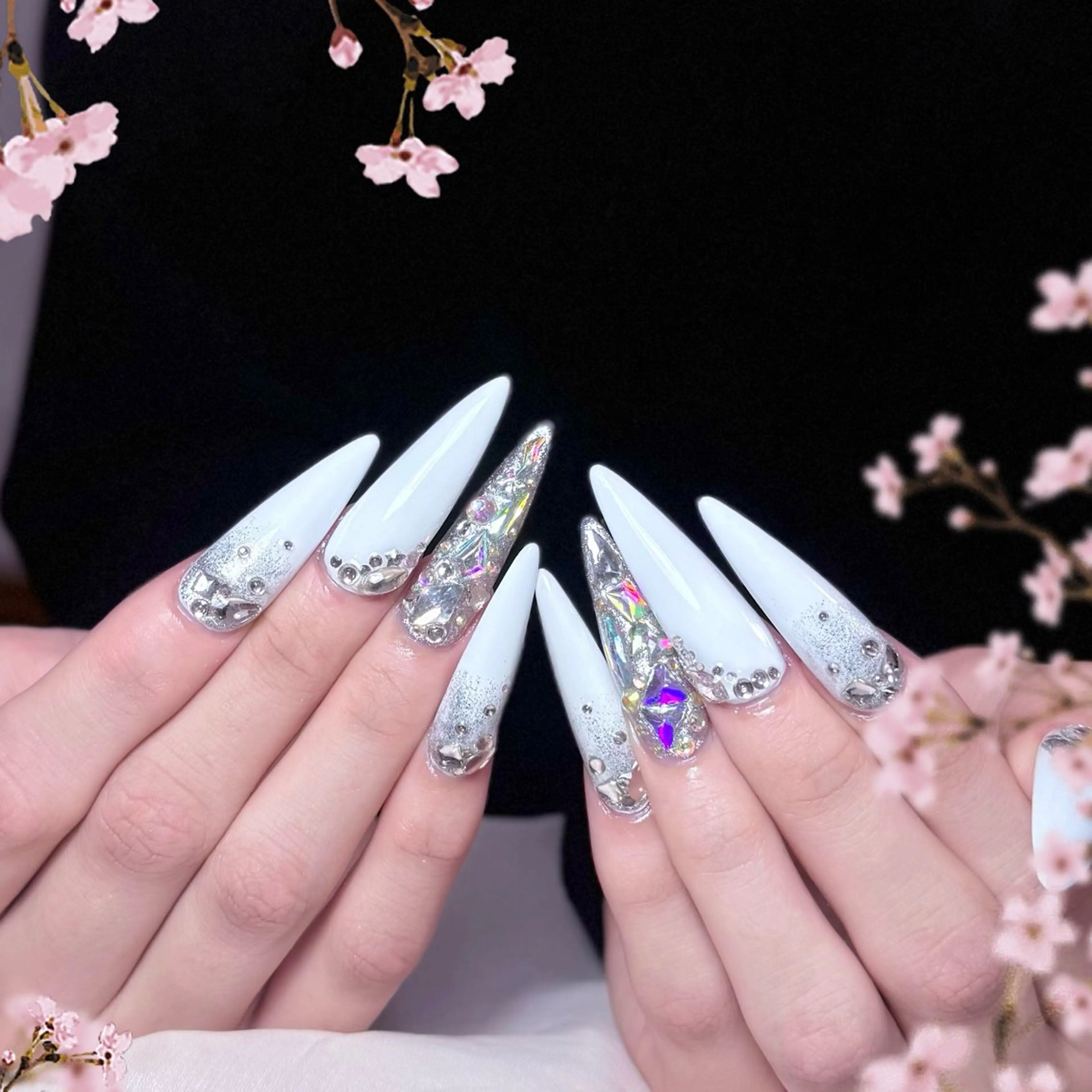 ネイル ハンドネイル エクラNailサロン ミオのネイルデザイン