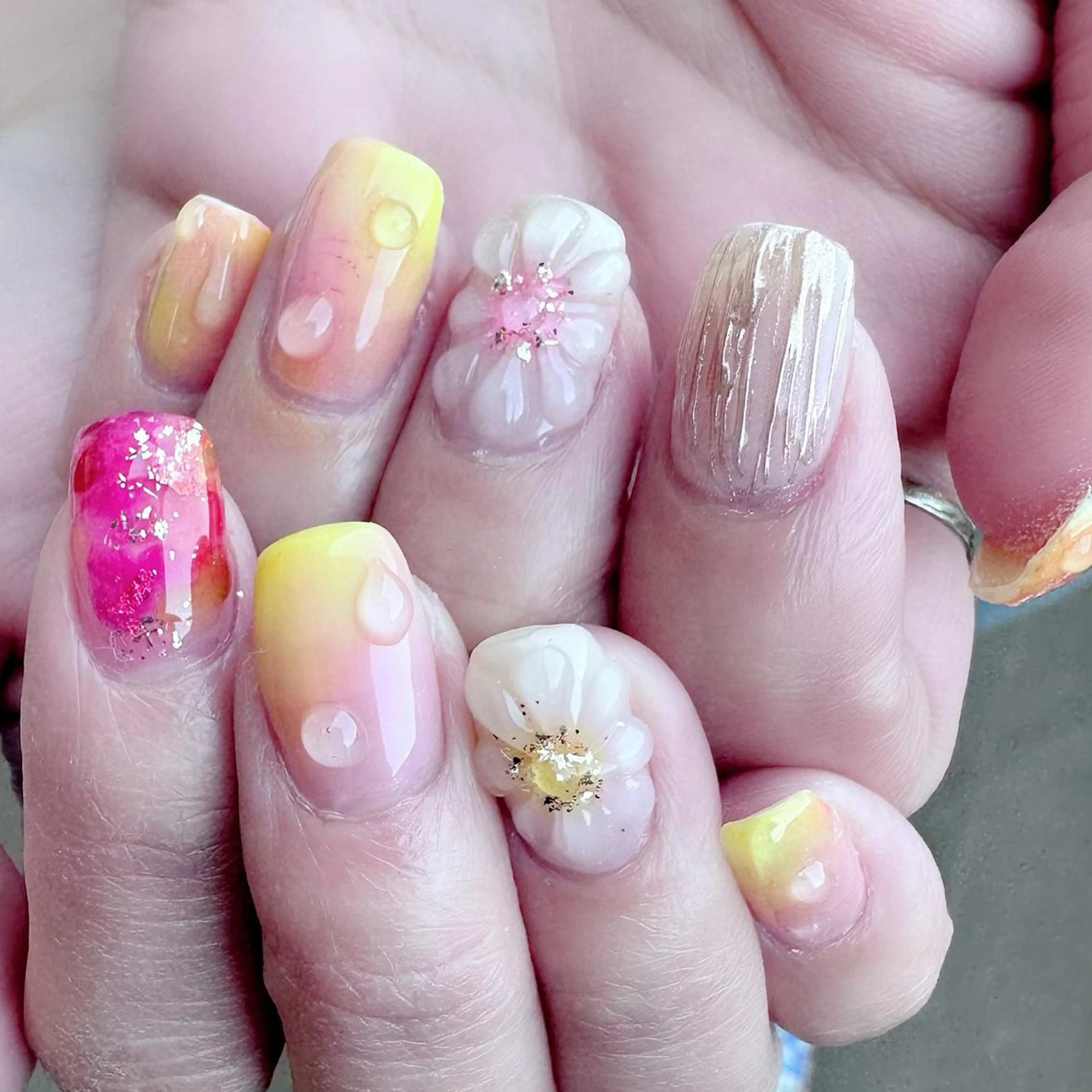 ネイル 新山 聖のネイルデザイン