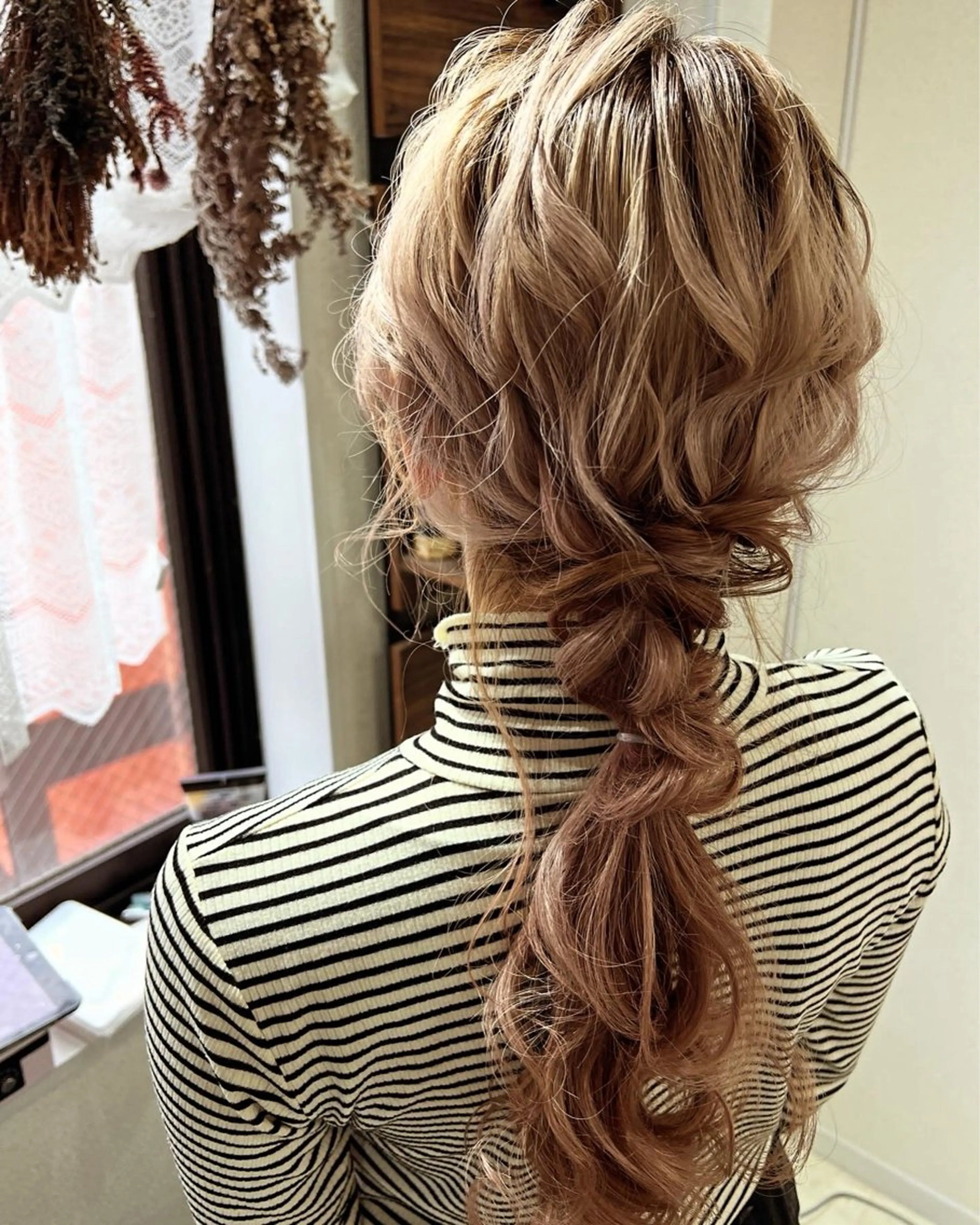 ロング ヘアアレンジ 山室 敬義のヘアスタイル