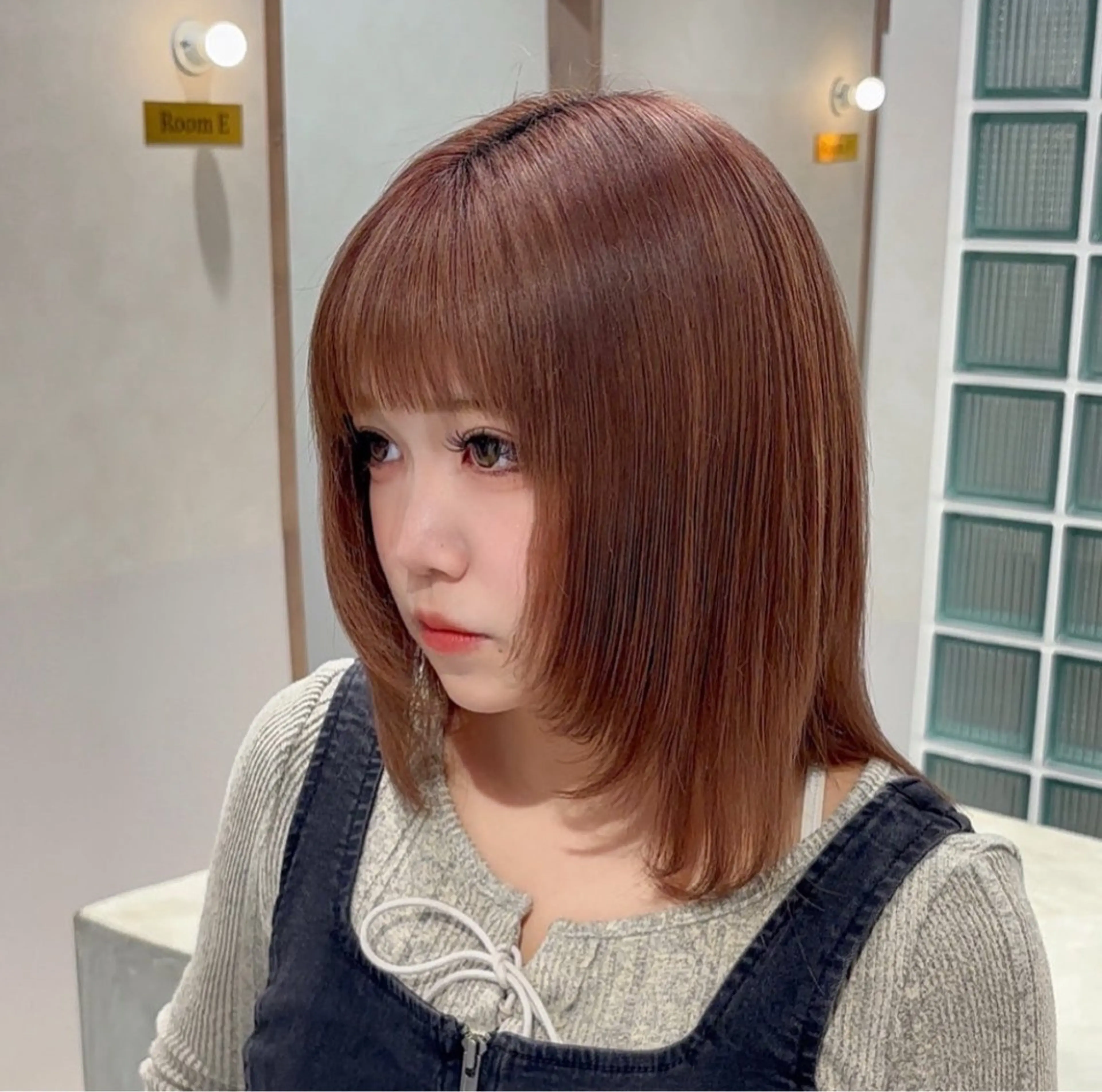 ミディアム ヘアカラー 吉澤 愛心のヘアスタイル